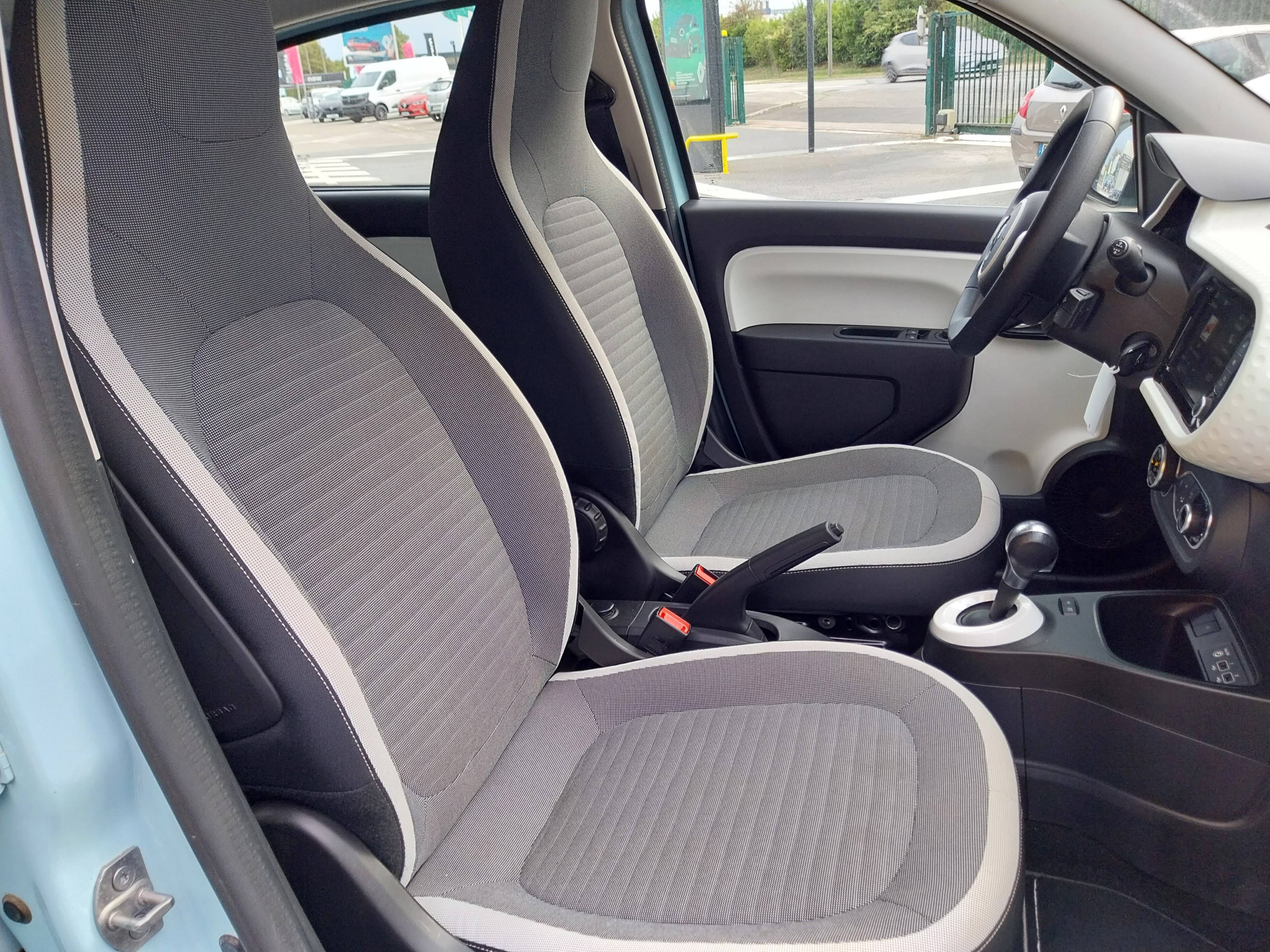 Vente en ligne Renault Twingo Electrique Twingo III E-Tech au prix de 10 000 €