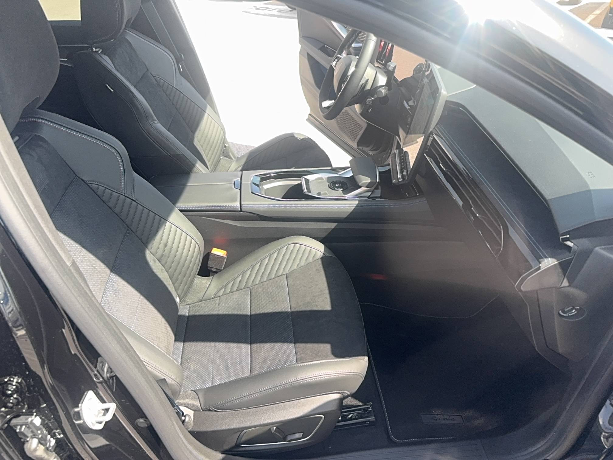 Vente en ligne Renault Rafale  E-Tech full hybrid 200 ch au prix de 53 000 €