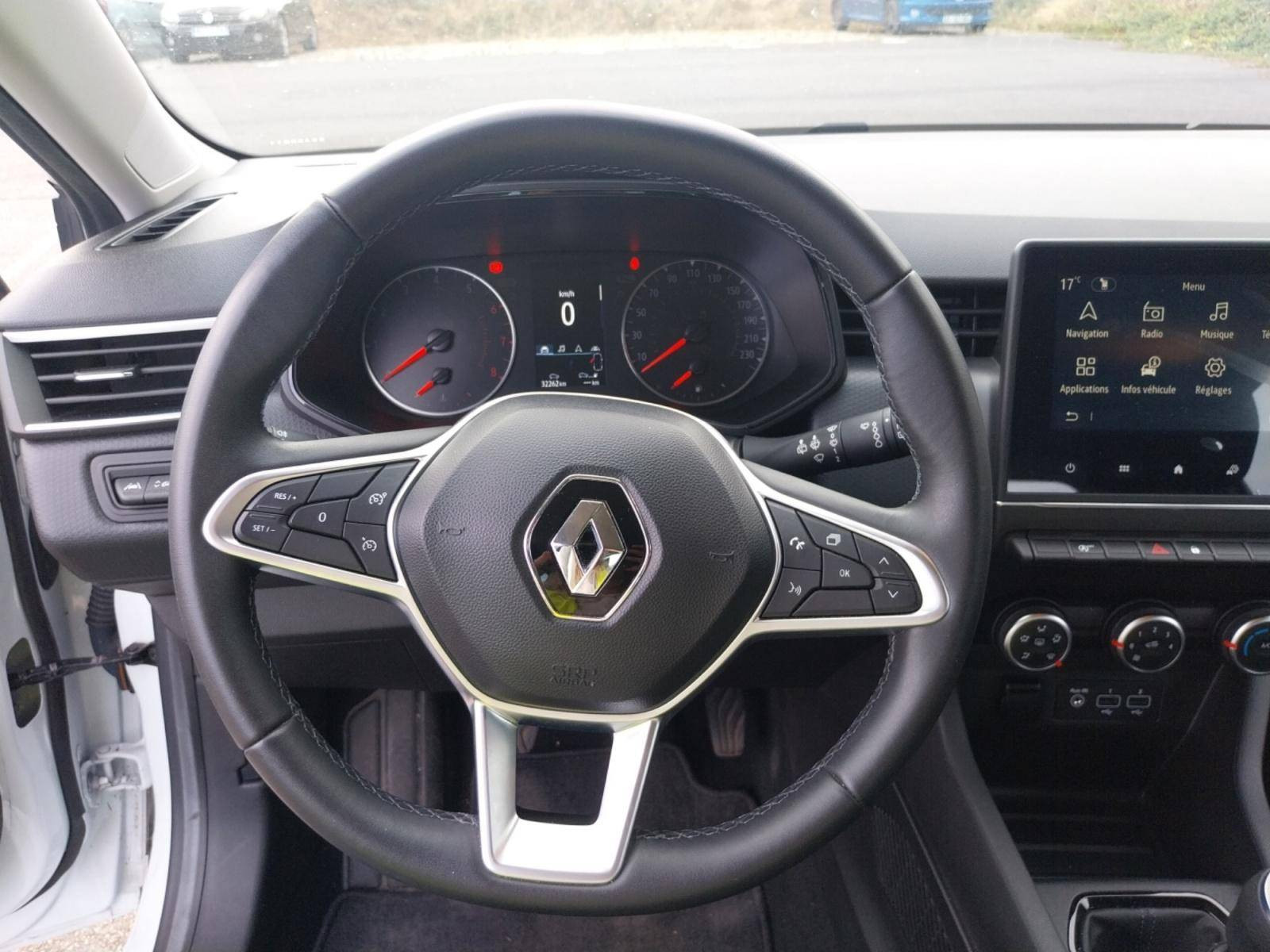 Vente en ligne Renault Clio 5 Clio SCe 65 - 21N au prix de 12 490 €