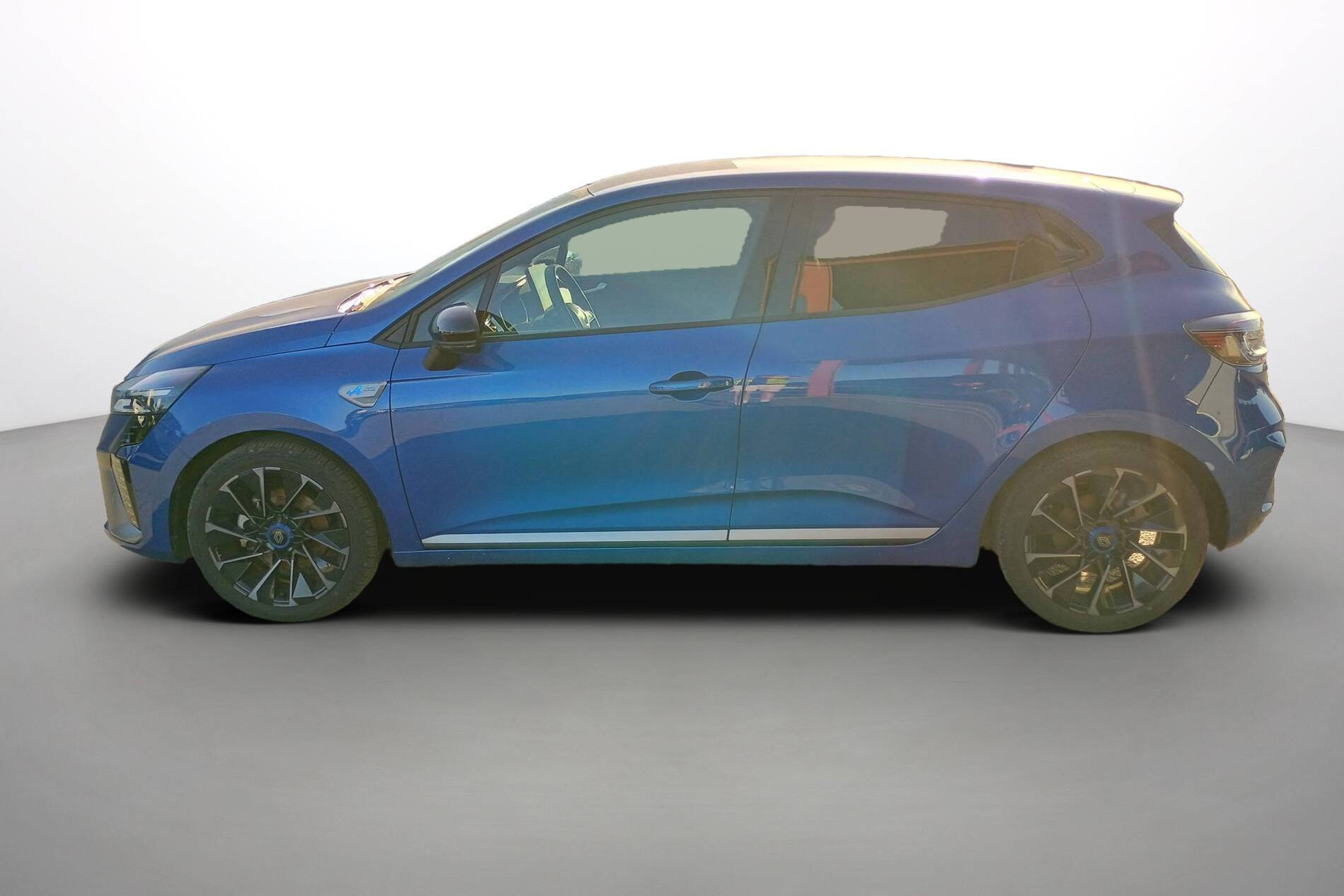 Vente en ligne Renault Clio 5 Clio E-Tech full hybrid 145 au prix de 22 490 €
