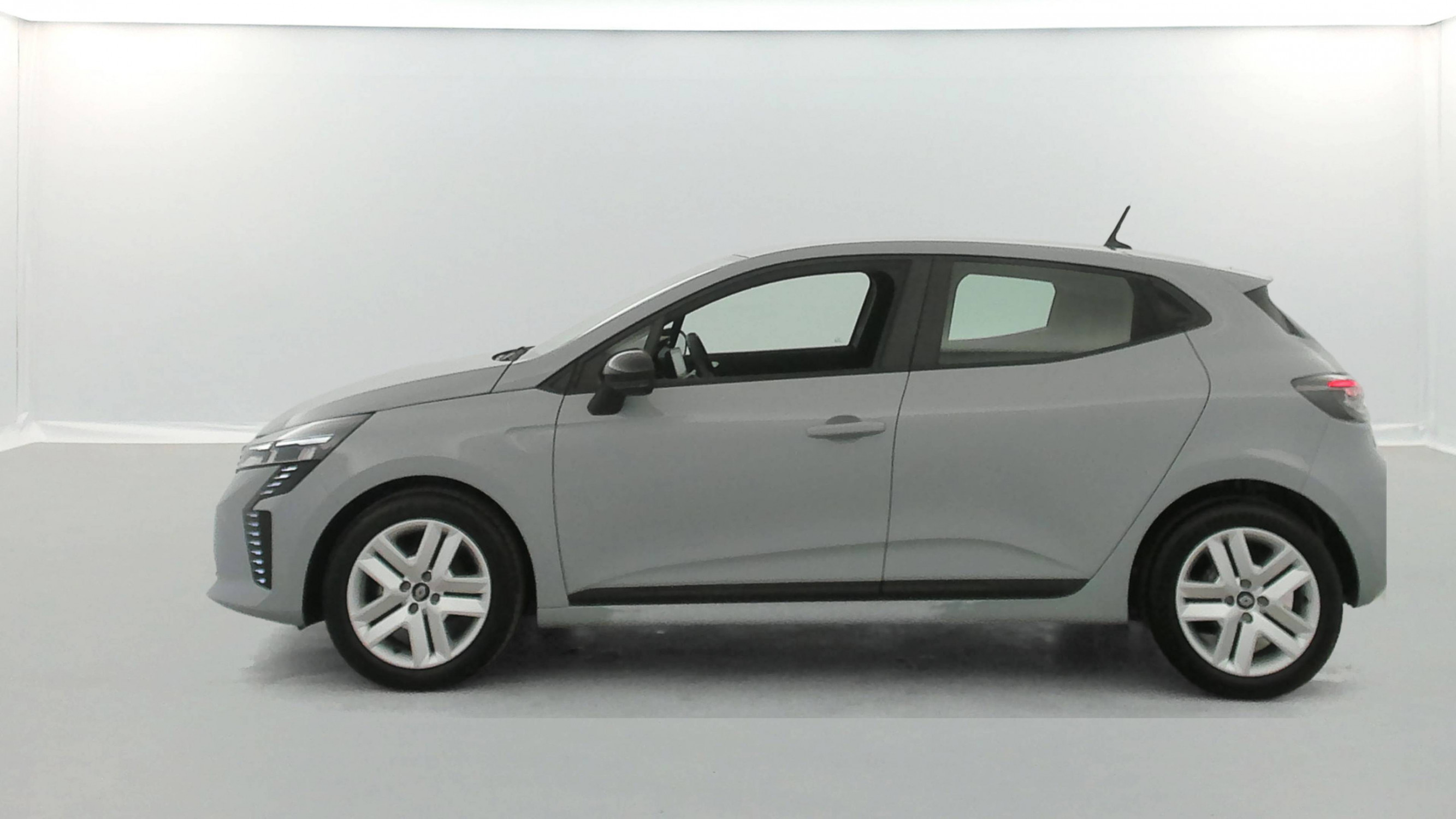 Vente en ligne Renault Clio 5 Clio TCe 90 au prix de 16 290 €