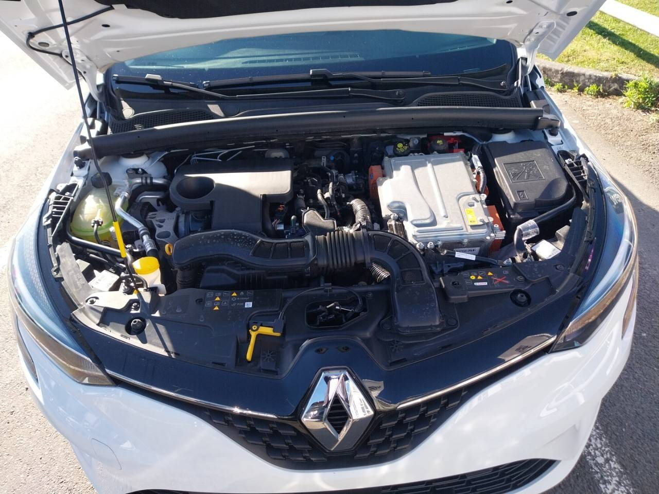 Vente en ligne Renault Clio 5 Clio E-Tech hybride 145 au prix de 16 490 €