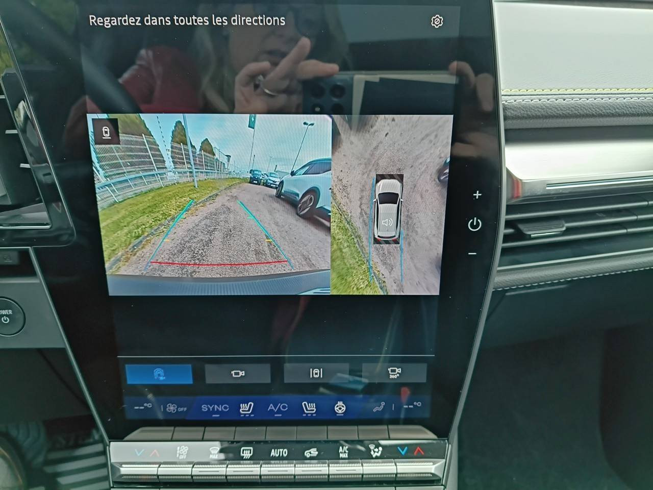 Vente en ligne Renault Scenic E-Tech Scenic E-Tech électrique 220 ch grande autonomie au prix de 40 990 €