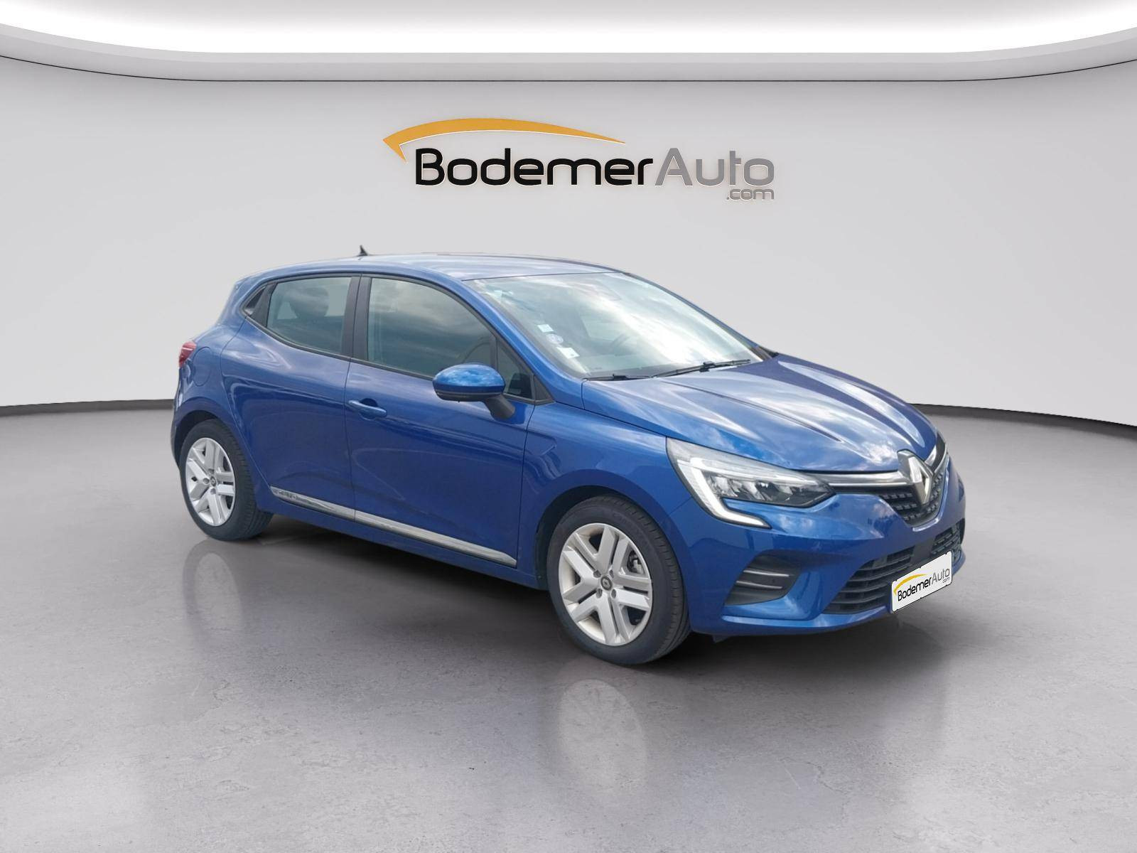 Vente en ligne Renault Clio 5 Clio E-Tech 140 - 21N au prix de 15 990 €