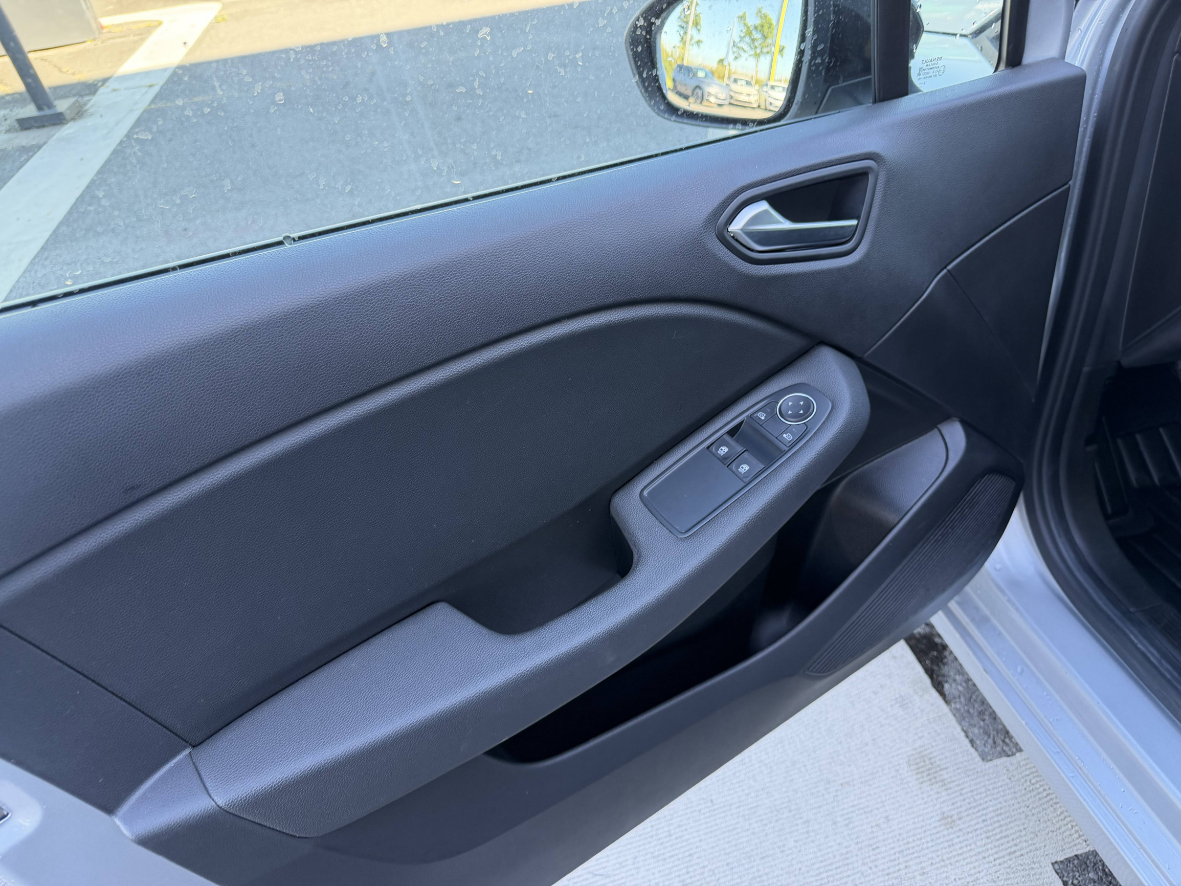 Vente en ligne Renault Clio 5 Clio TCe 90 au prix de 15 490 €