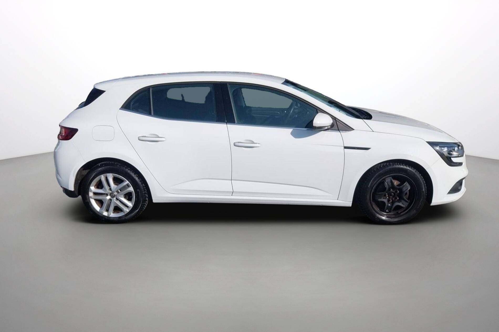 Vente en ligne Renault Megane 4 Mégane IV Berline Blue dCi 115 au prix de 14 490 €