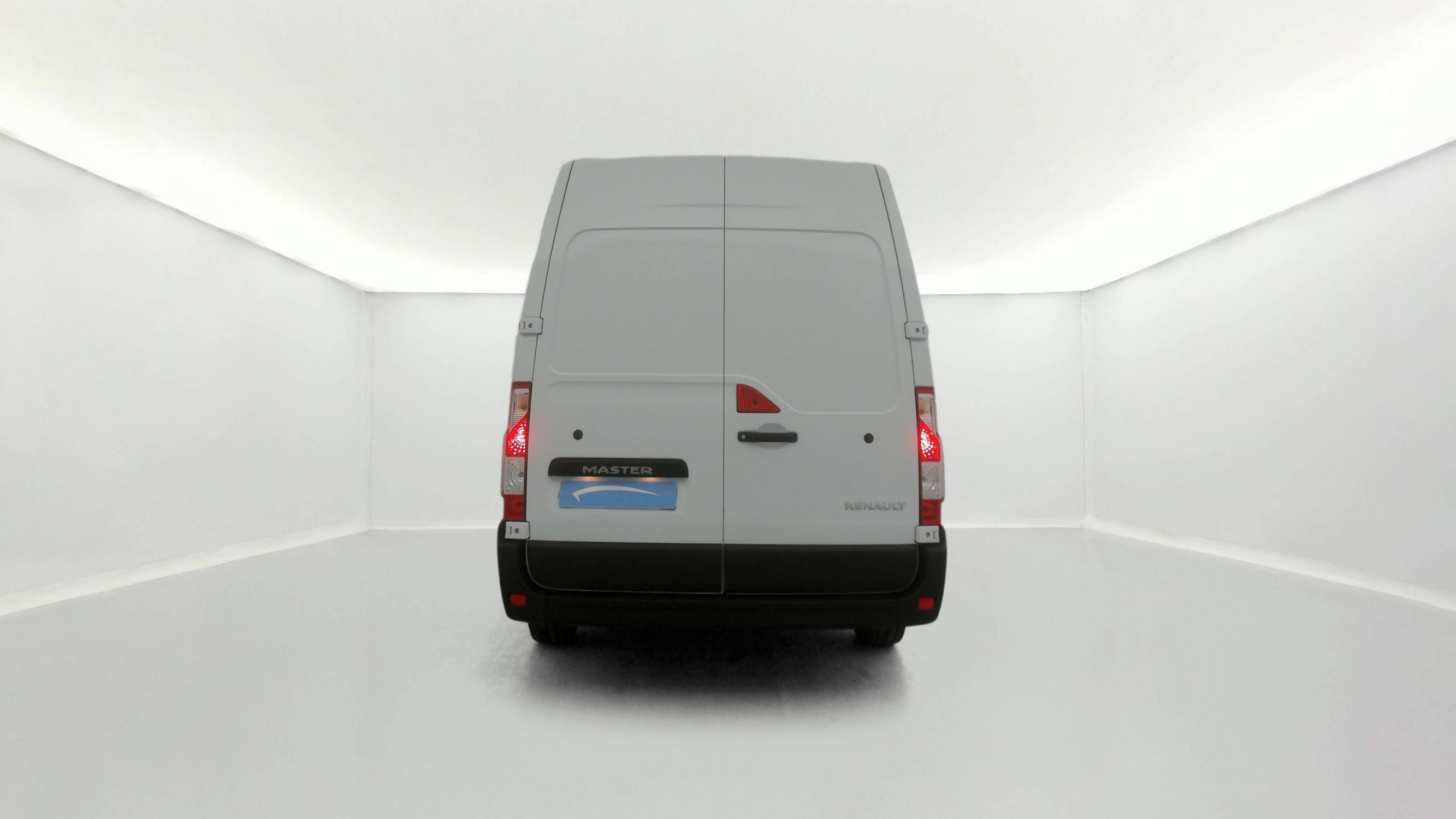 Vente en ligne Renault Master Fourgon MASTER FGN TRAC F3500 L2H2 BLUE DCI 135 au prix de 22 990 €