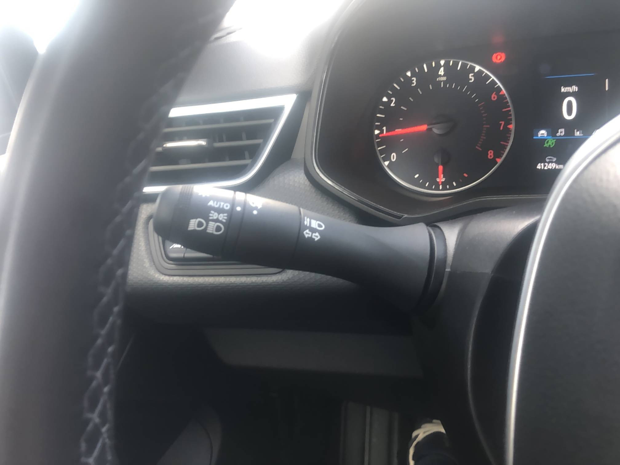Vente en ligne Renault Clio 5 Clio TCe 90 au prix de 13 990 €