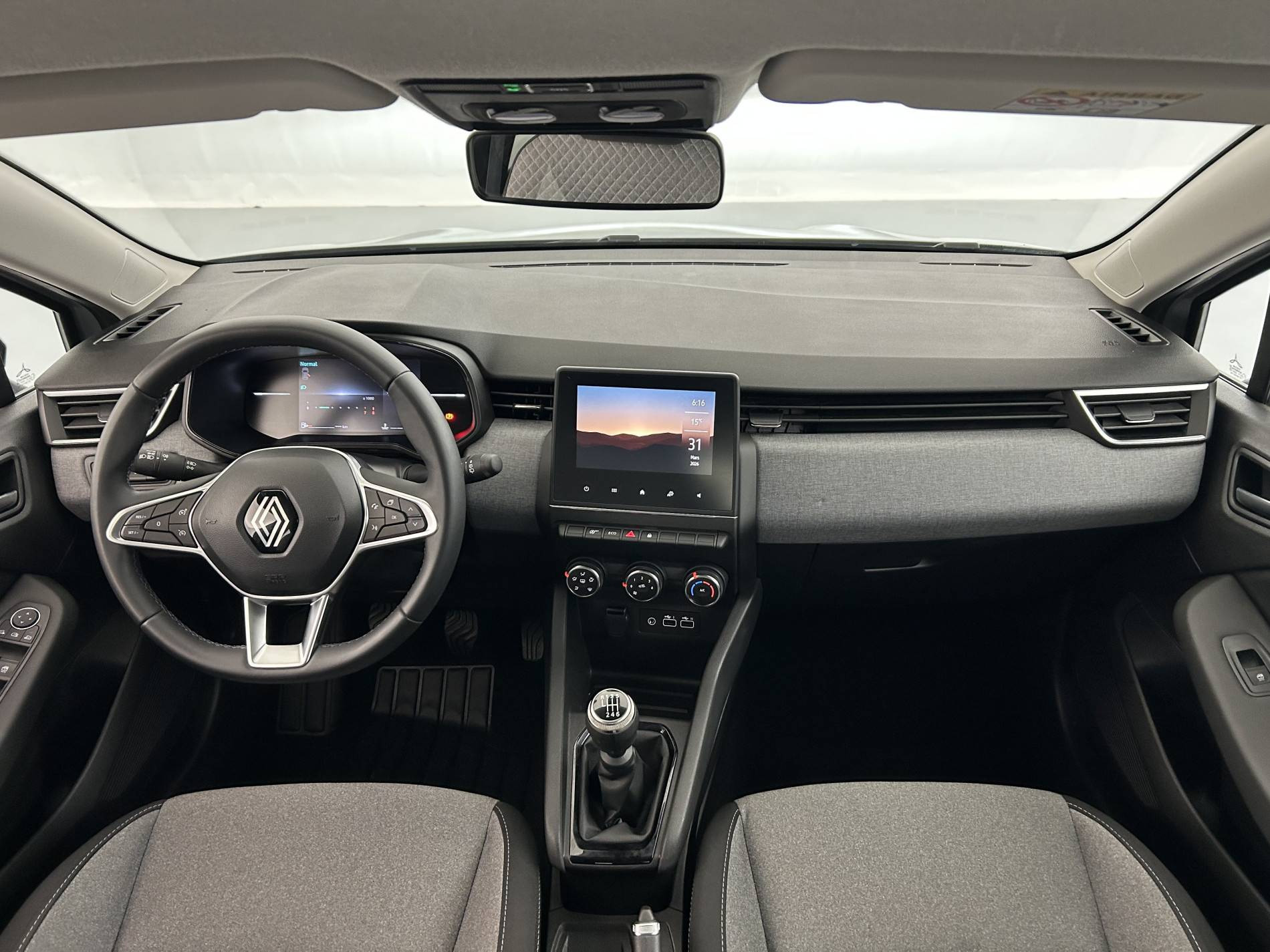 Vente en ligne Renault Clio 5 Clio TCe 90 au prix de 15 990 €