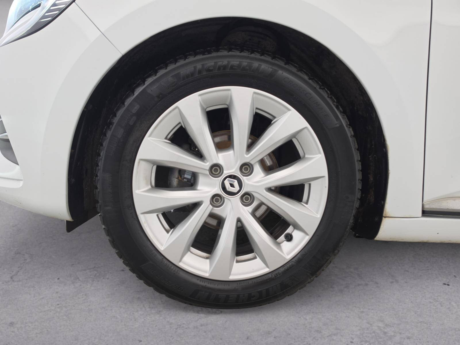 Vente en ligne Renault Clio 5 Clio SCe 65 au prix de 12 320 €