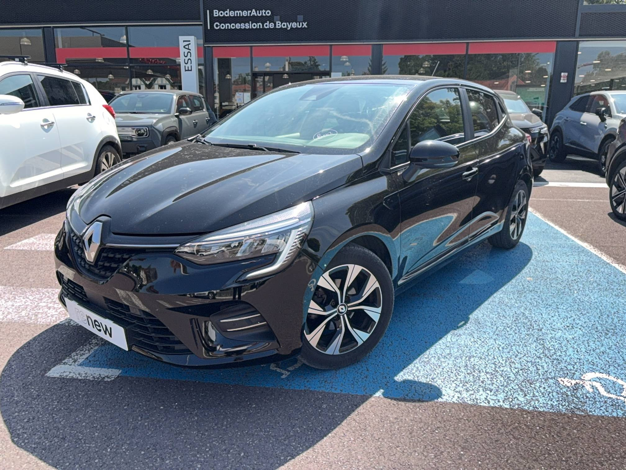 Renault Clio 5 Clio TCe 100 GPL occasion de 2023 en vente à Bayeux
