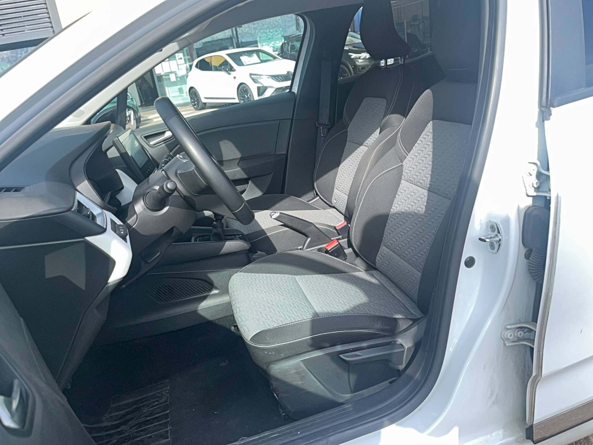 Vente en ligne Renault Clio 5 Clio Blue dCi 100 au prix de 13 490 €