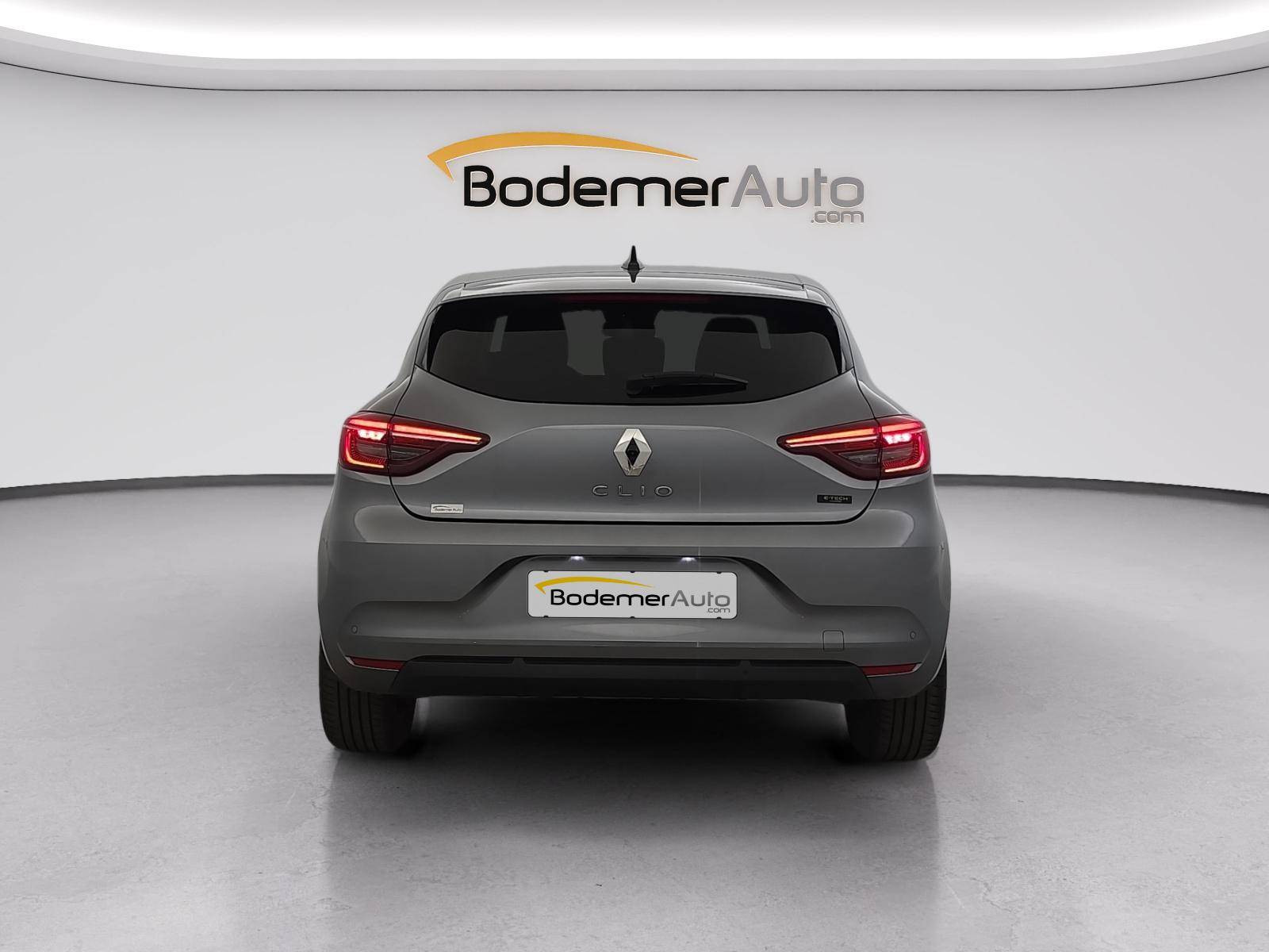 Vente en ligne Renault Clio 5 Clio E-Tech full hybrid 145 au prix de 16 140 €