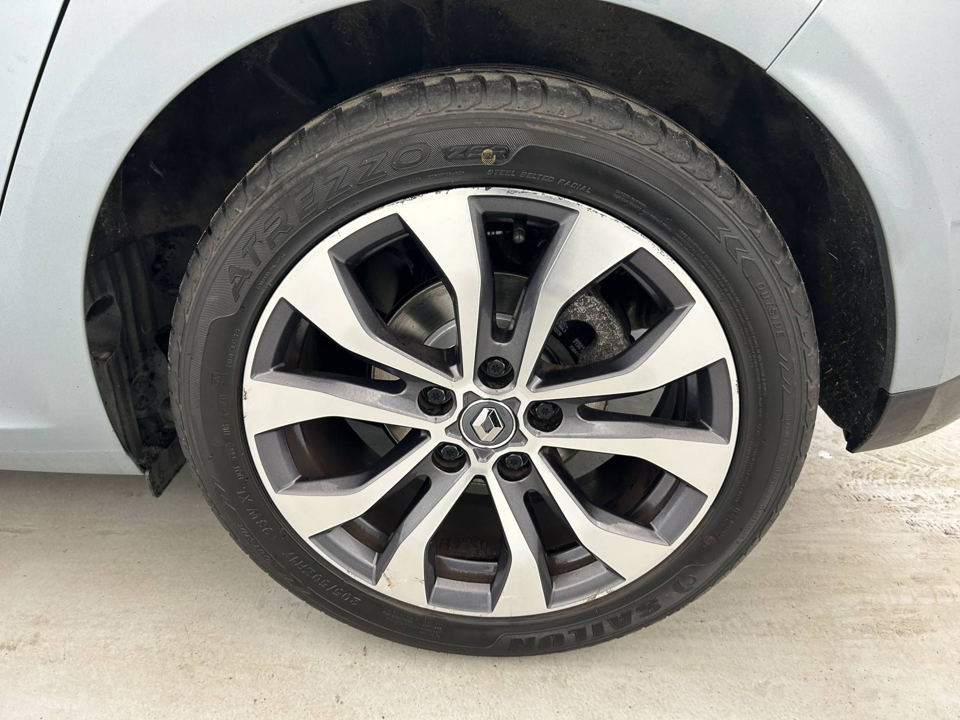 Vente en ligne Renault Megane 4 Mégane IV Berline Blue dCi 115 - 21B au prix de 17 490 €