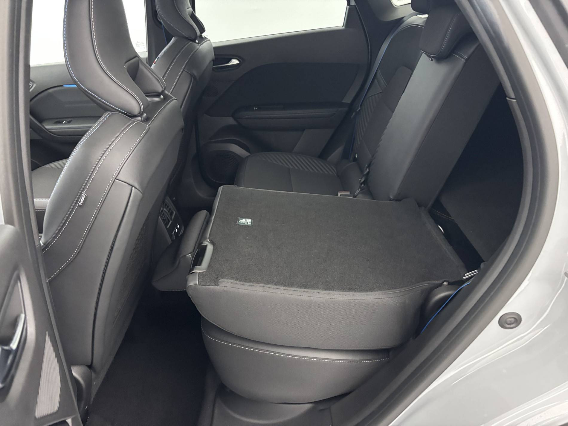 Vente en ligne Renault Symbioz  E-Tech full hybrid 145 au prix de 27 990 €