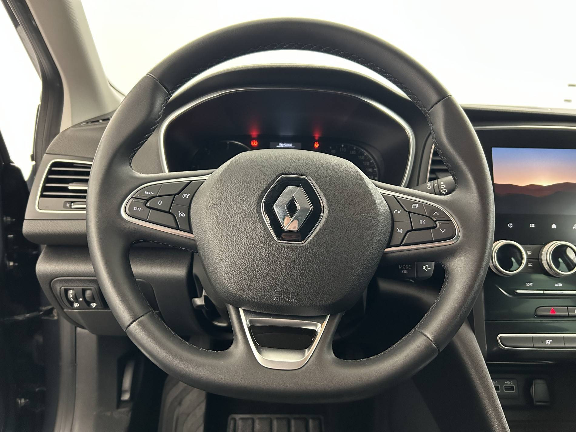 Vente en ligne Renault Megane 4 Mégane IV Berline Blue dCi 115 - 21N au prix de 16 990 €