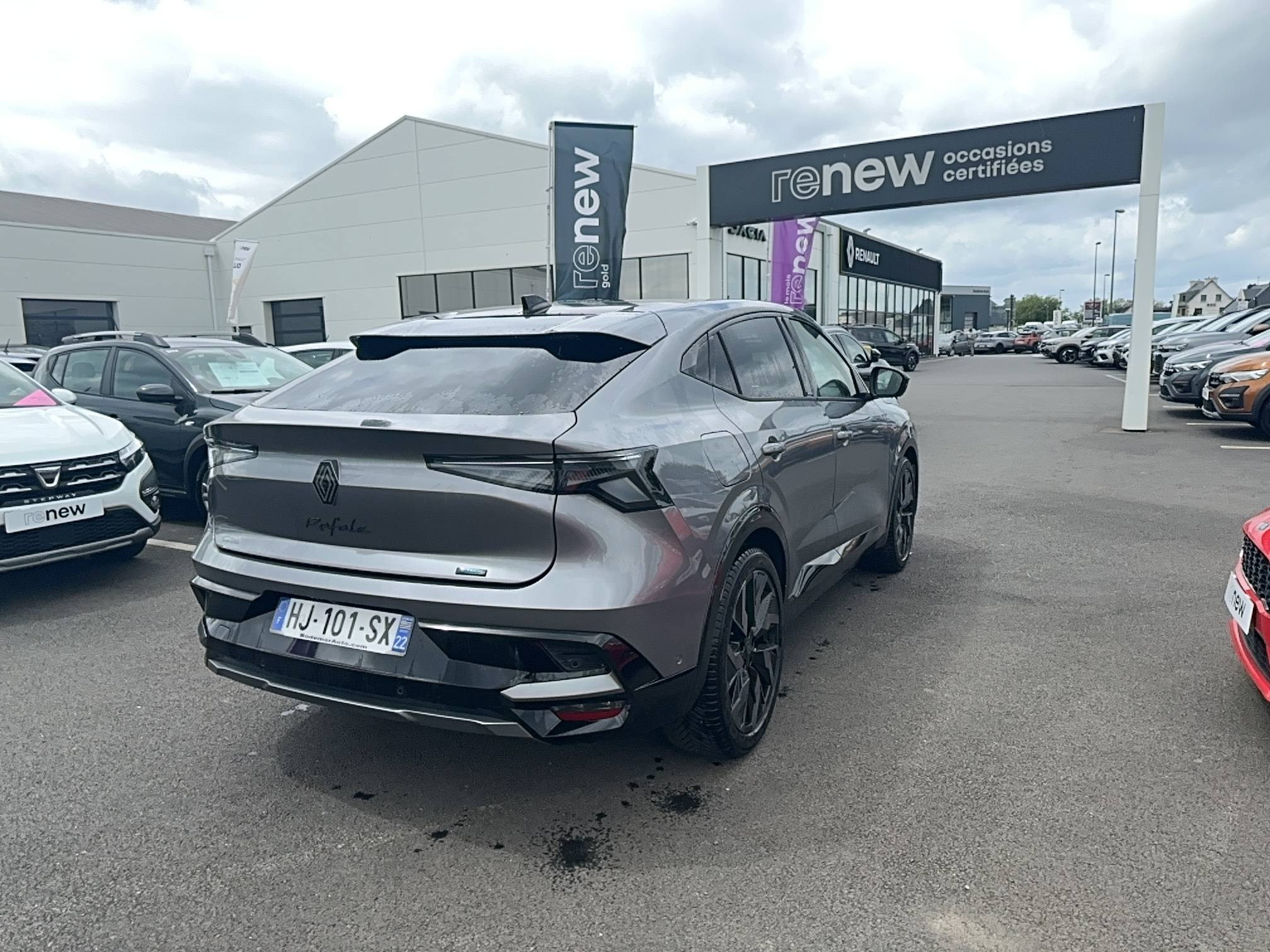 Vente en ligne Renault Rafale  E-Tech full hybrid 200 ch au prix de 52 990 €
