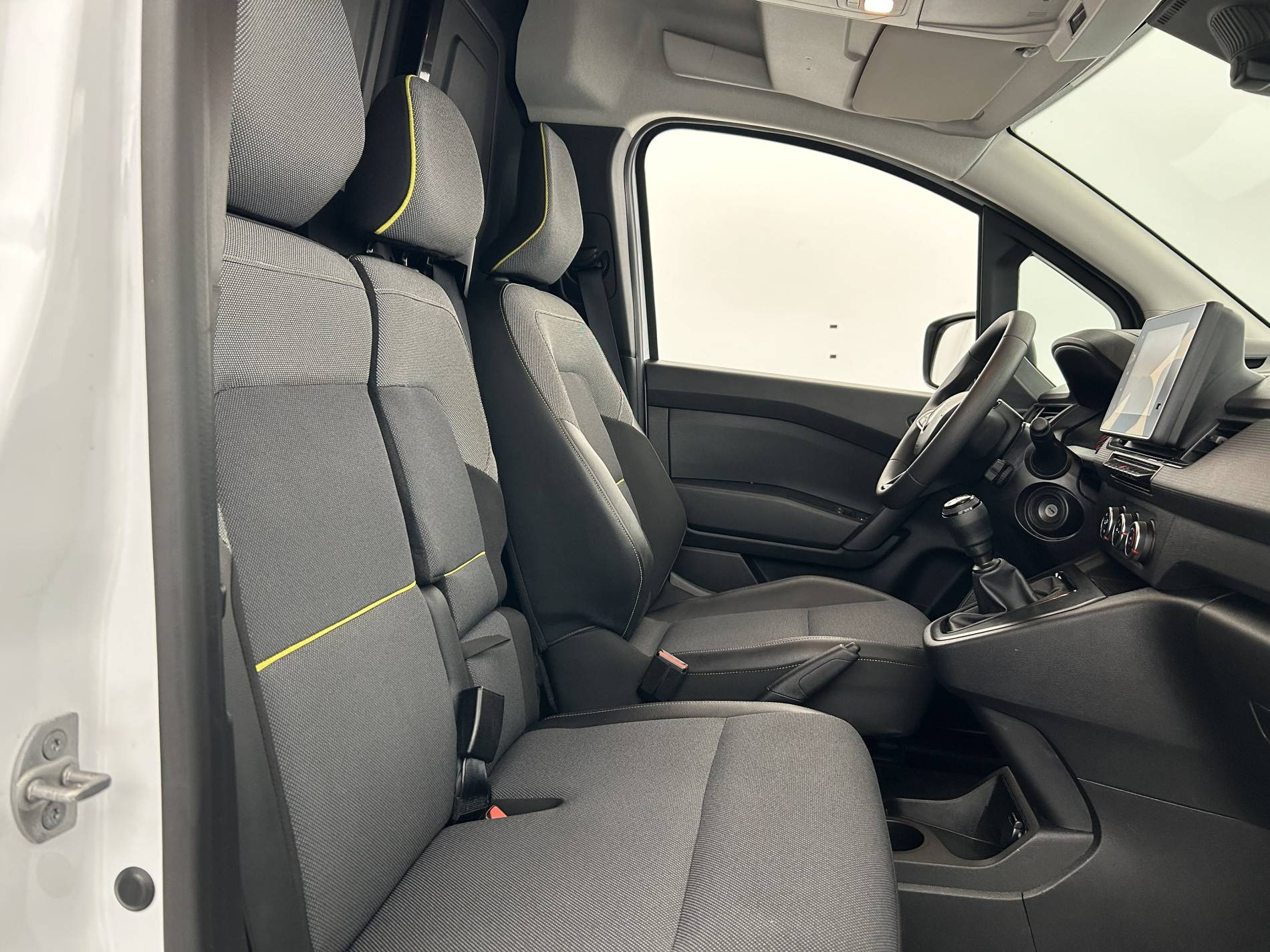 Vente en ligne Renault Kangoo Van  BLUE DCI 95 au prix de 19 390 €