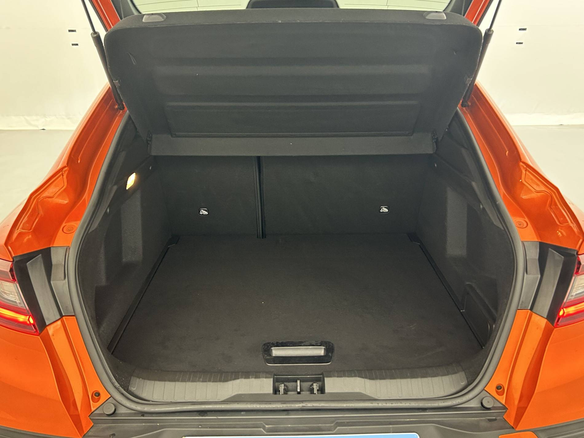 Vente en ligne Renault Arkana  E-Tech hybride 145 - 22 au prix de 23 590 €