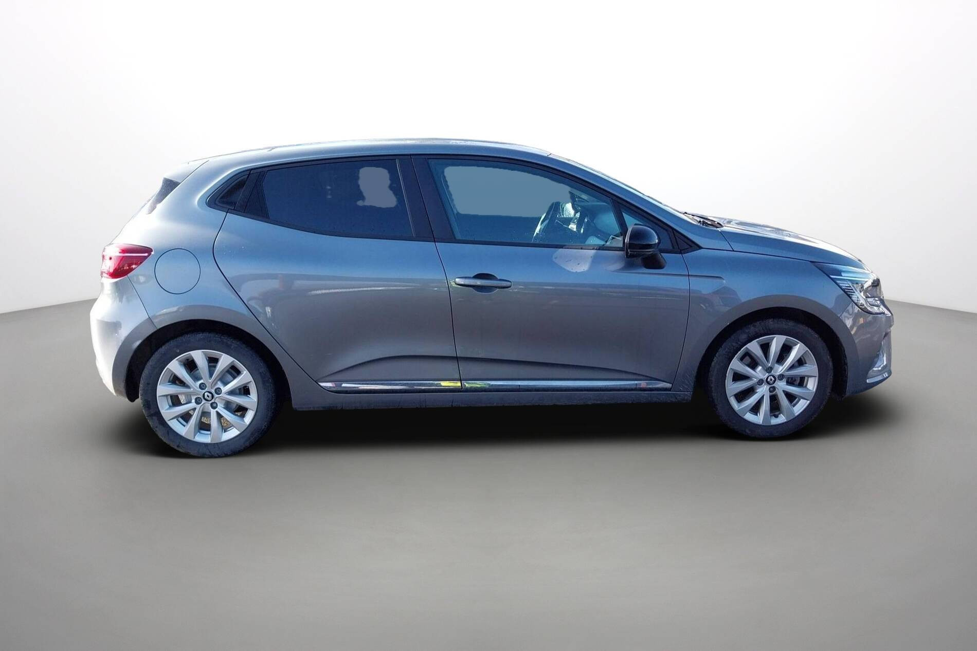 Vente en ligne Renault Clio 5 Clio E-Tech full hybrid 145 au prix de 17 490 €