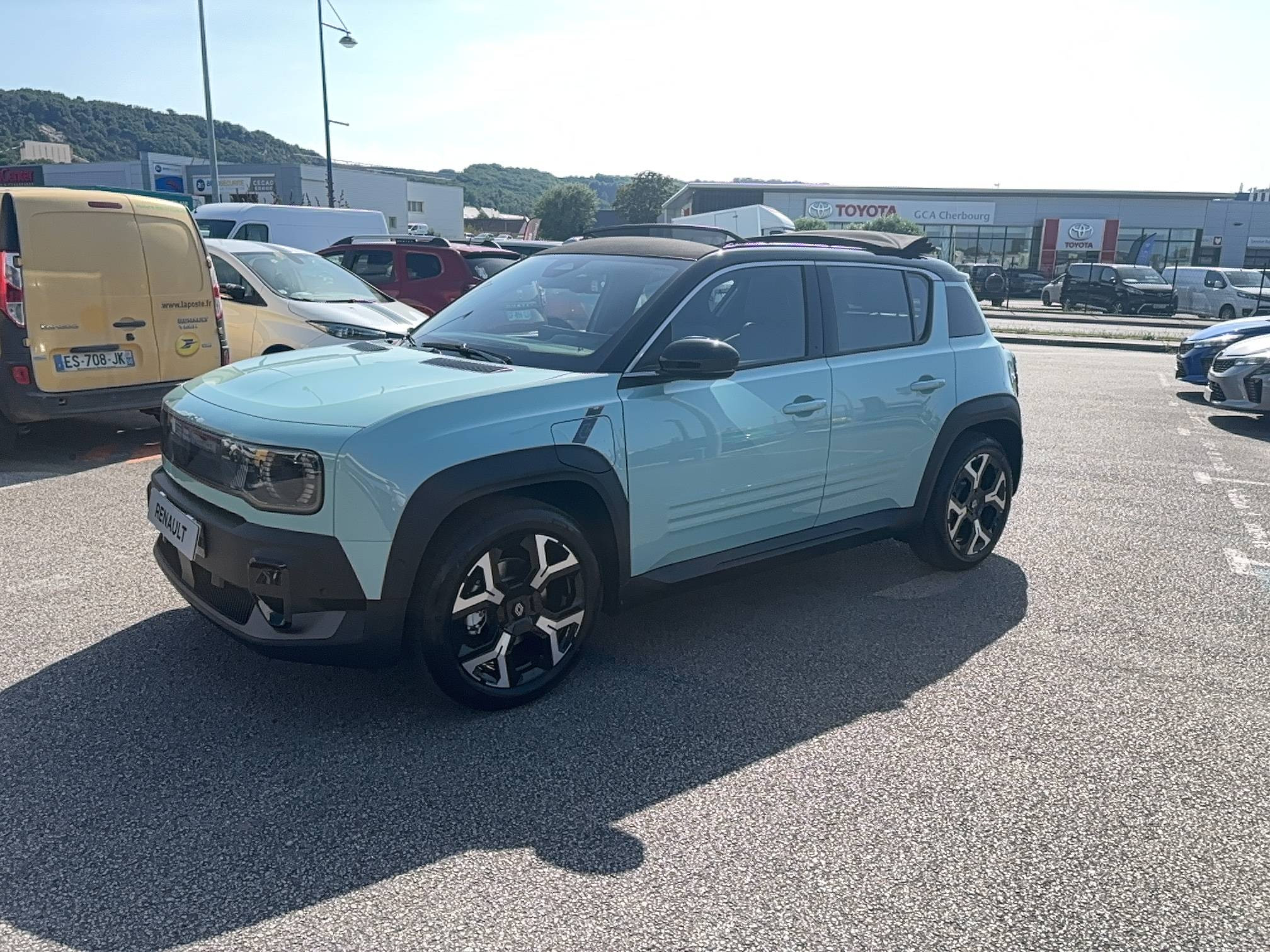 Renault R4 E-Tech  150 ch autonomie confort occasion de 2026 en vente à Cherbourg