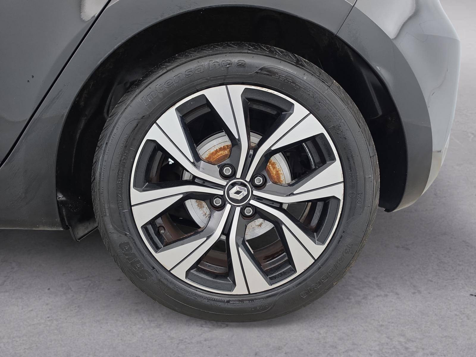 Vente en ligne Renault Clio 5 Clio E-Tech full hybrid 145 au prix de 16 990 €