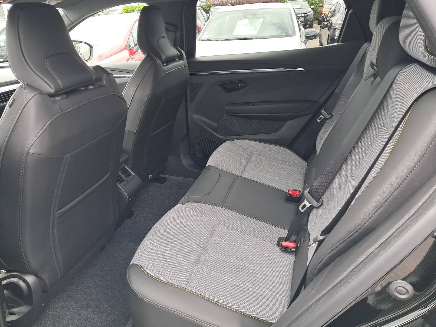 Vente en ligne Renault Scenic E-Tech Scenic E-Tech électrique 220 ch grande autonomie au prix de 49 740 €