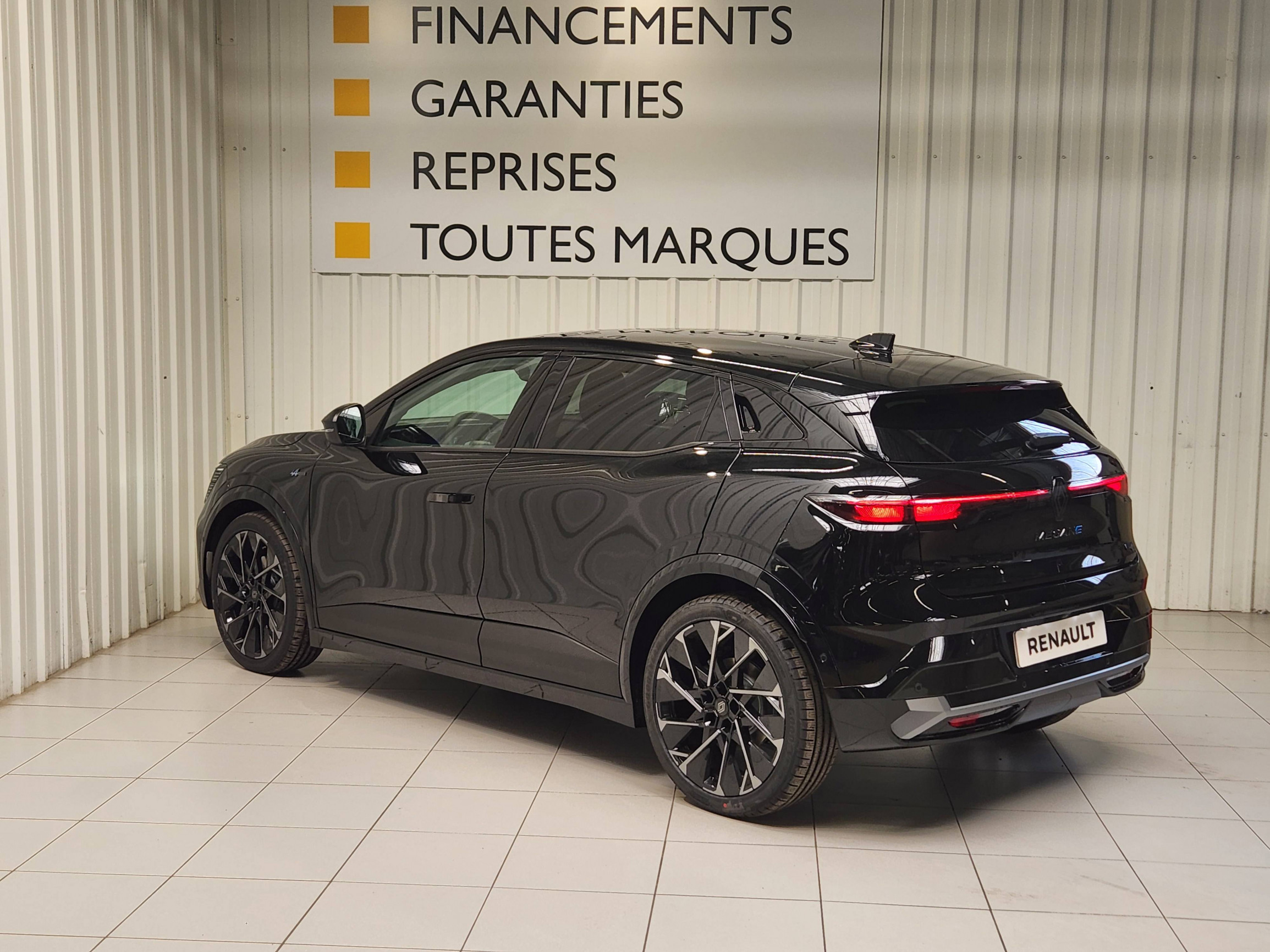 Vente en ligne Renault Megane E-Tech  220 ch autonomie confort au prix de 37 490 €