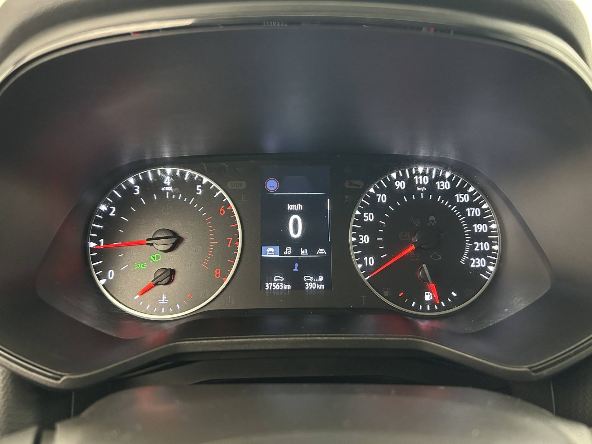 Vente en ligne Renault Clio 5 Clio TCe 90 au prix de 13 890 €