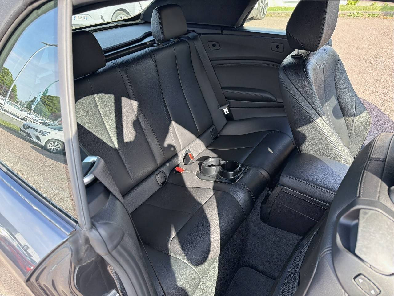 Vente en ligne Bmw Série 2 Cabriolet 218i 136 ch BVA8 au prix de 19 590 €