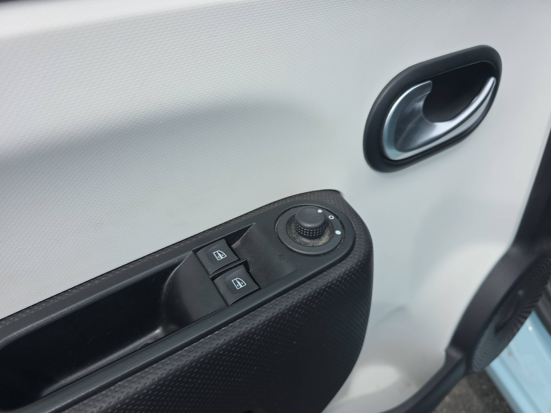 Vente en ligne Renault Twingo Electrique Twingo III E-Tech au prix de 11 990 €