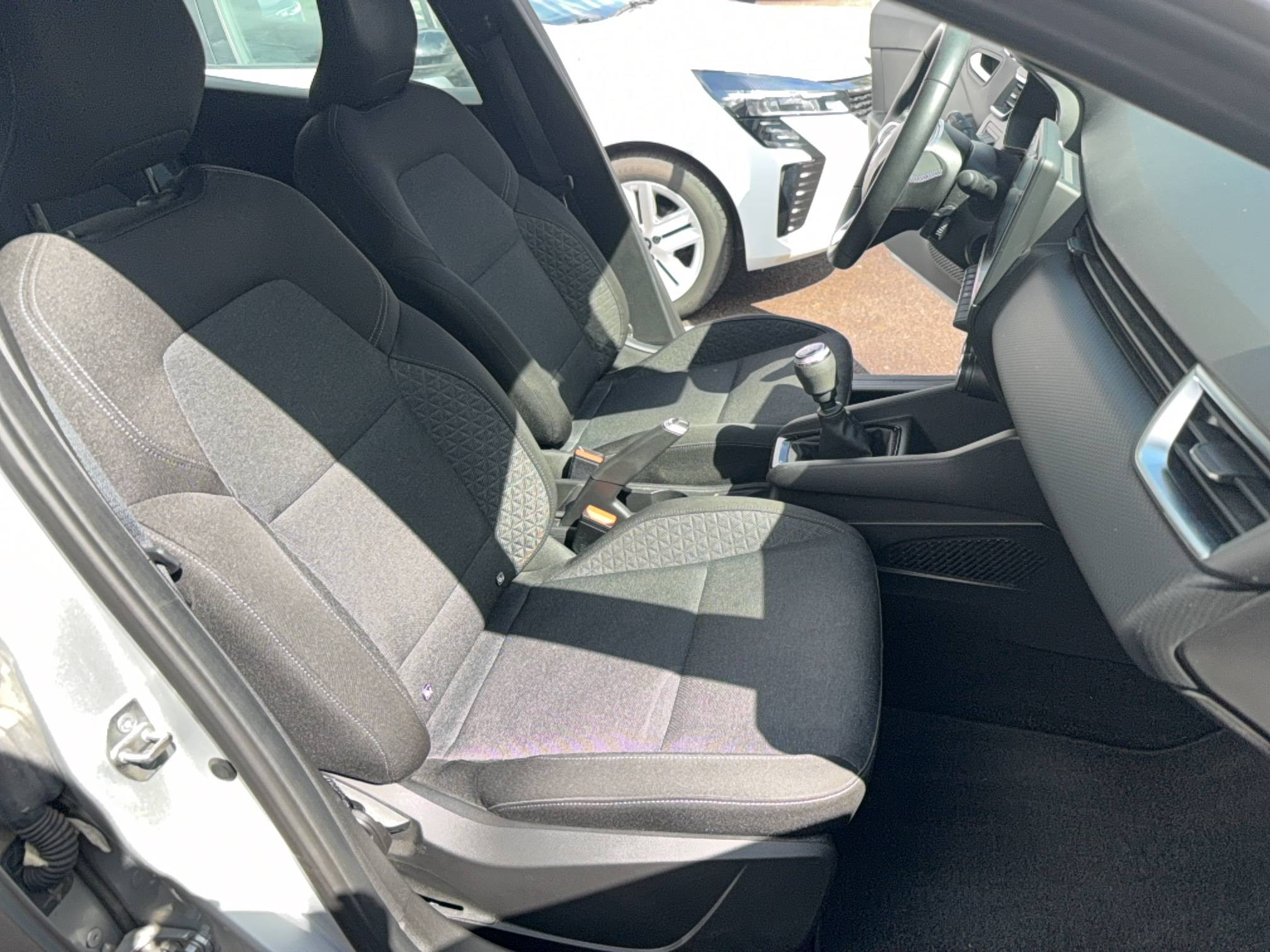 Vente en ligne Renault Clio 5 Clio TCe 90 au prix de 13 390 €