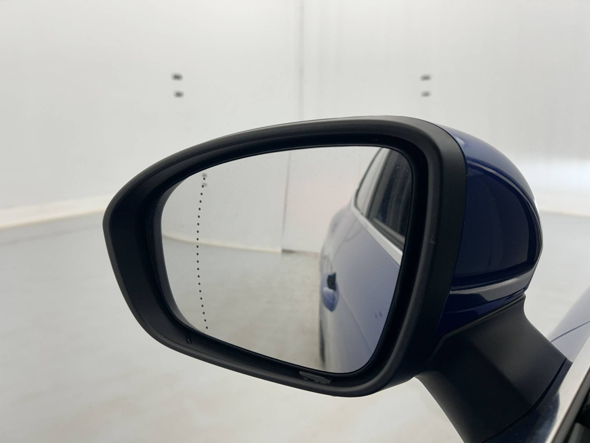 Vente en ligne Renault Clio 5 Clio E-Tech 140 - 21N au prix de 17 790 €