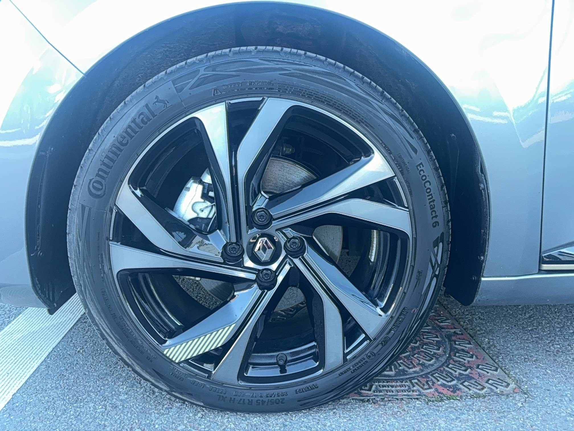 Vente en ligne Renault Clio 5 Clio E-Tech full hybrid 145 au prix de 19 490 €