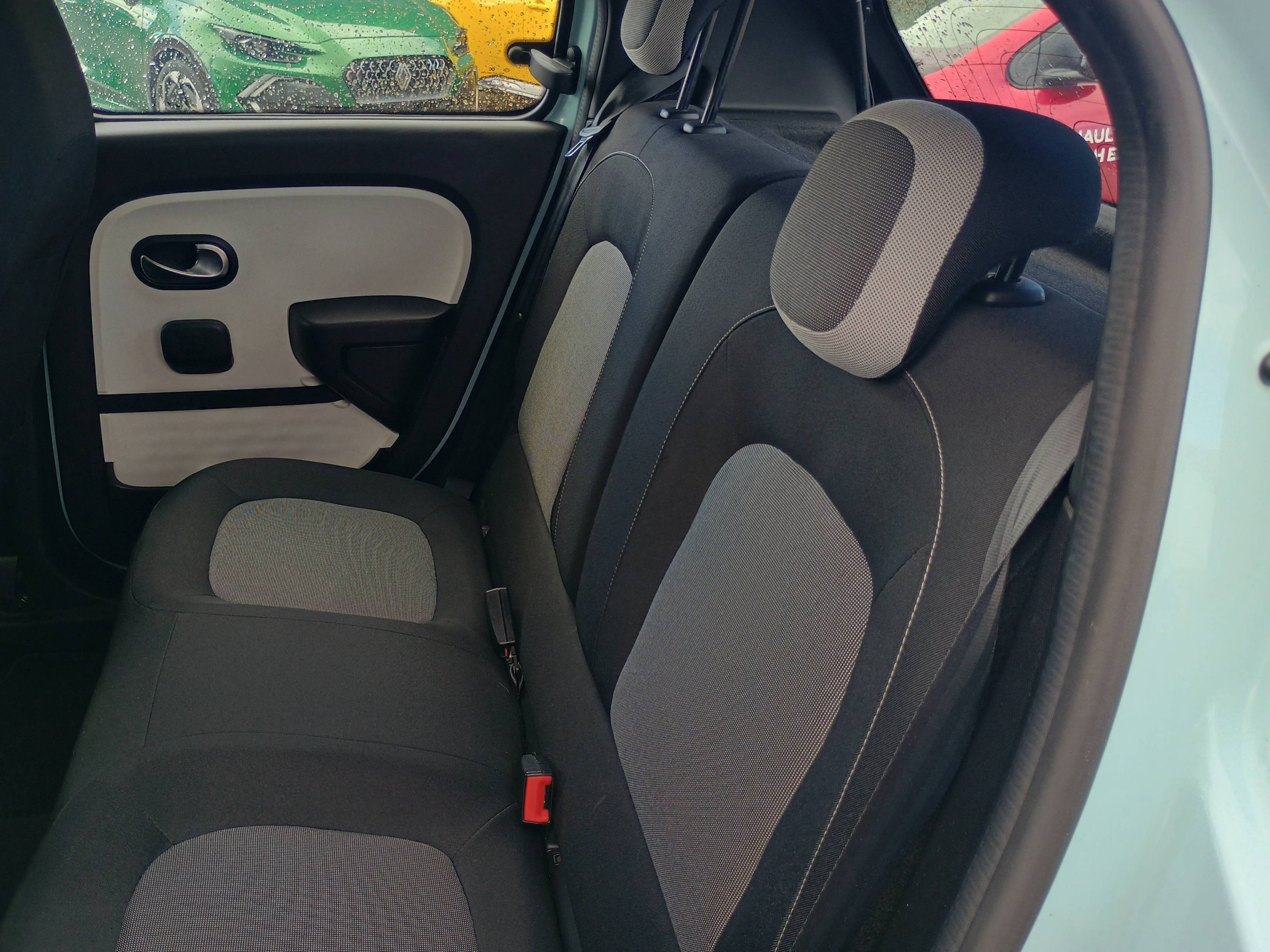 Vente en ligne Renault Twingo Electrique Twingo III E-Tech au prix de 12 991 €