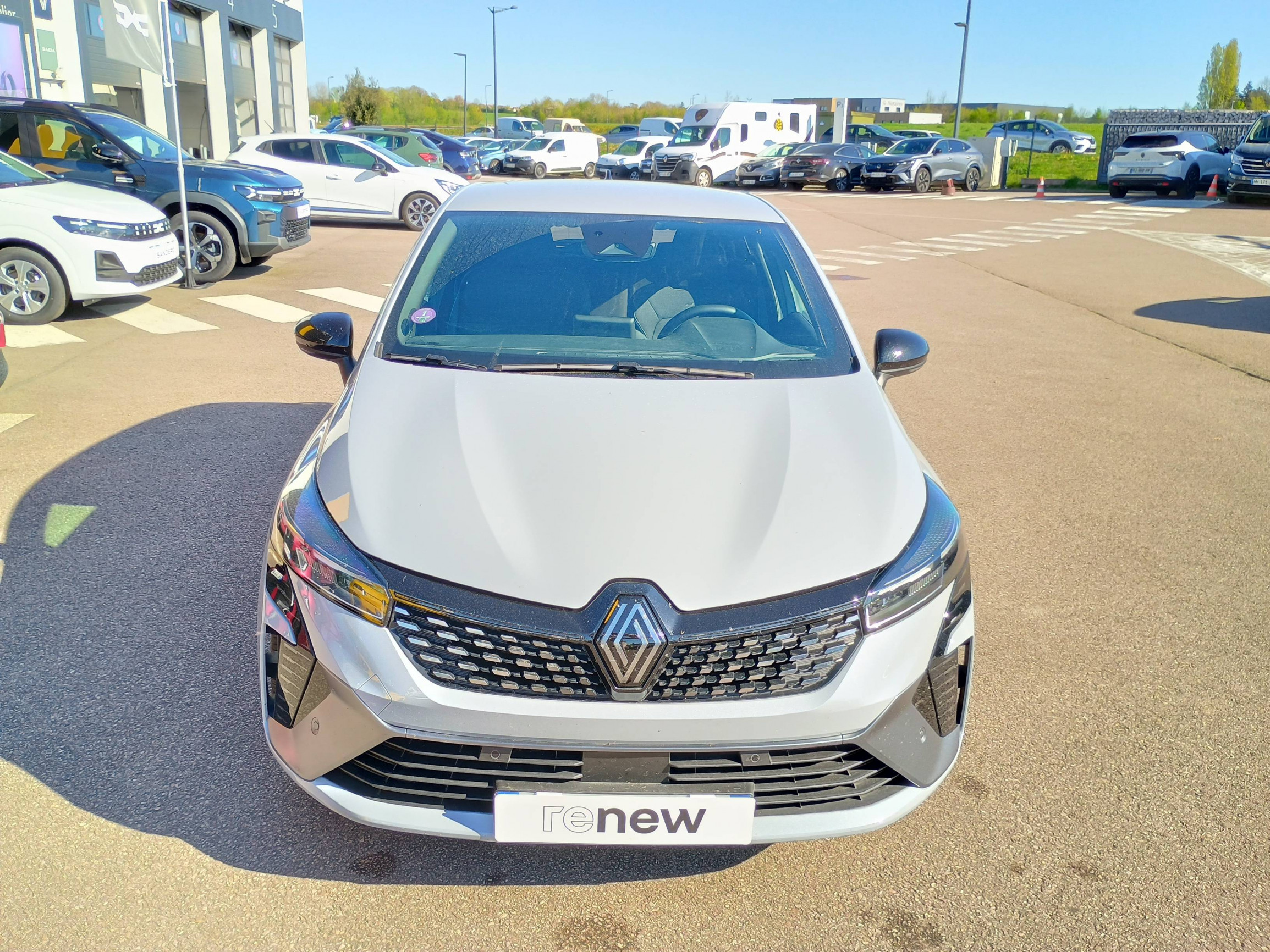 Vente en ligne Renault Clio 5 Clio E-Tech full hybrid 145 ch GSR2 au prix de 22 374 €