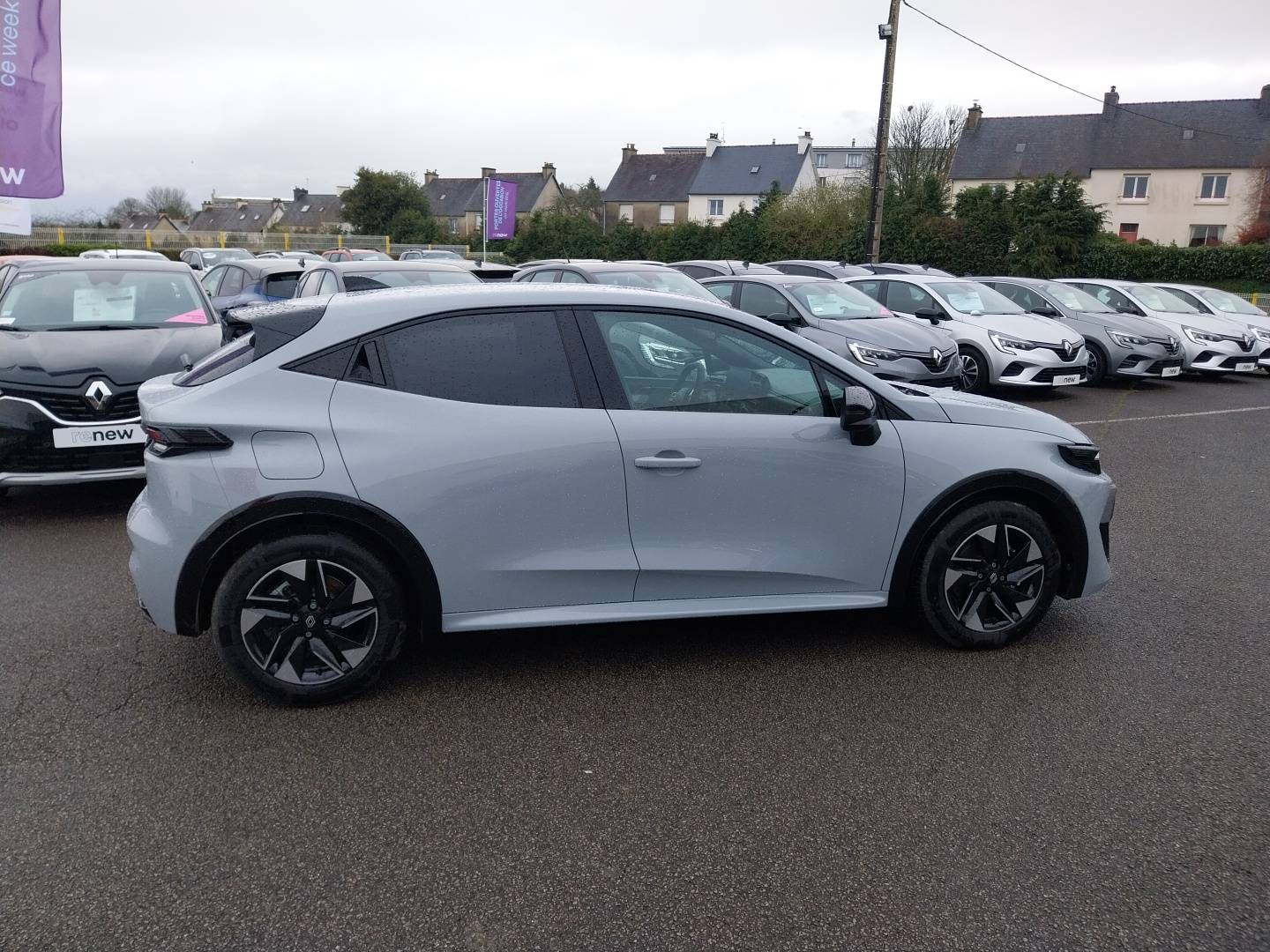 Vente en ligne Renault Clio 6 Clio E-Tech full hybrid 160 ch au prix de 26 990 €