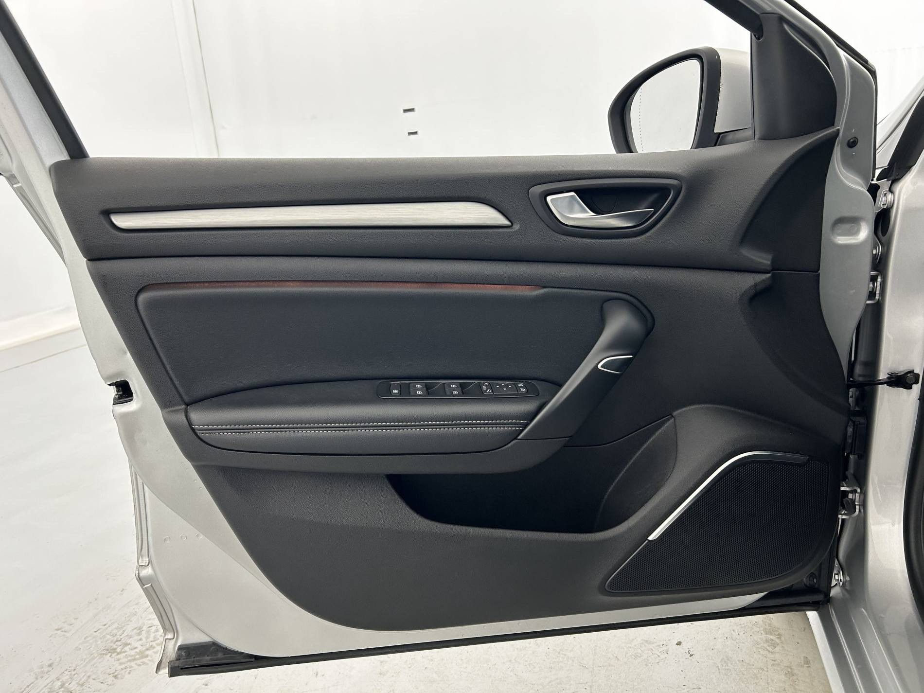 Vente en ligne Renault Megane 4 Mégane IV Berline Blue dCi 115 EDC au prix de 16 390 €