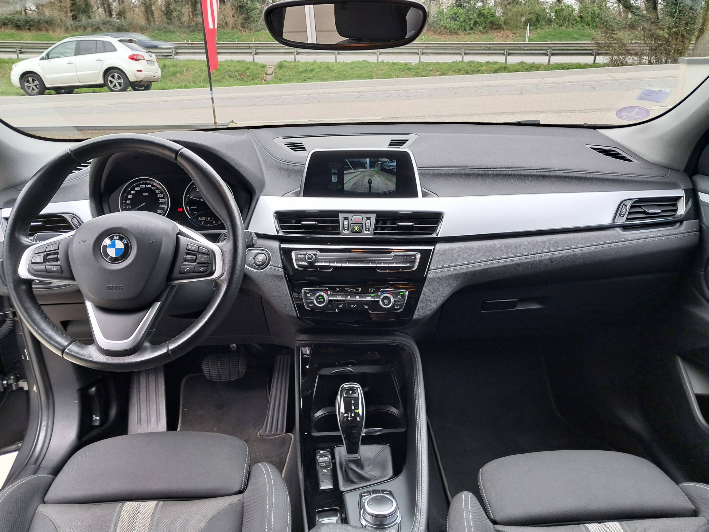 Vente en ligne Bmw X2 X2 sDrive 18i 140 ch BVM6 au prix de 19 990 €