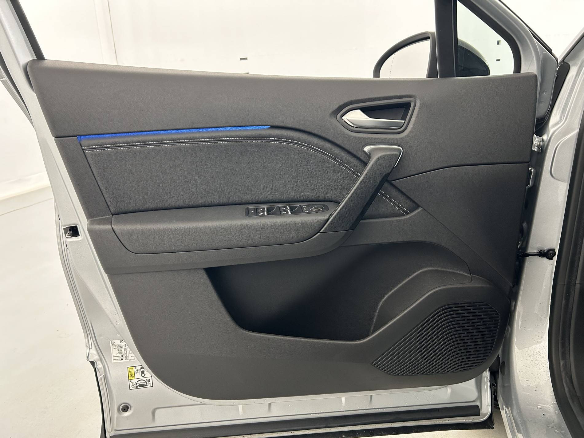 Vente en ligne Renault Captur  mild hybrid 160 EDC au prix de 20 990 €