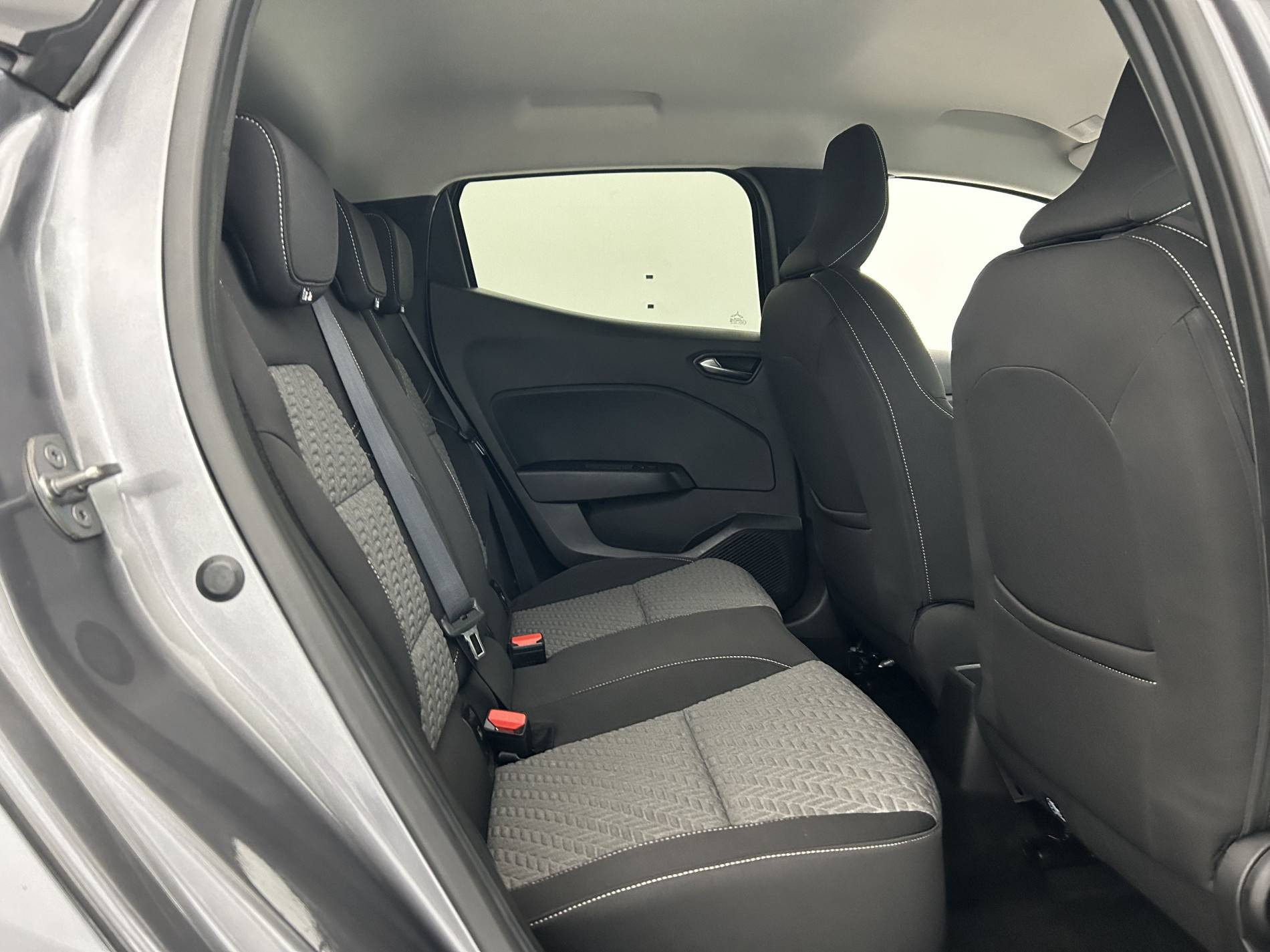 Vente en ligne Renault Clio 5 Clio TCe 90 au prix de 14 990 €