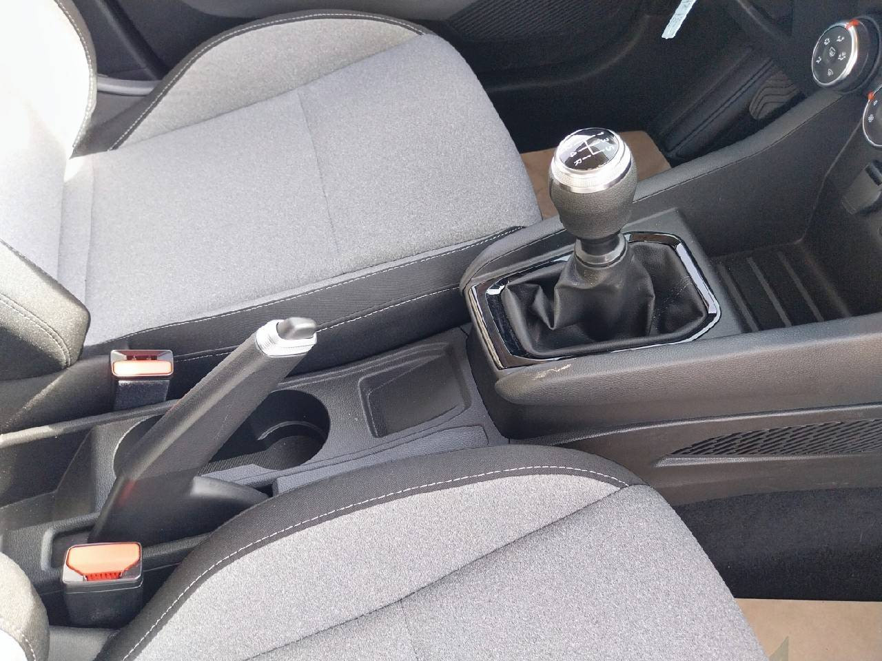 Vente en ligne Renault Clio 5 Clio SCe 65 au prix de 14 590 €