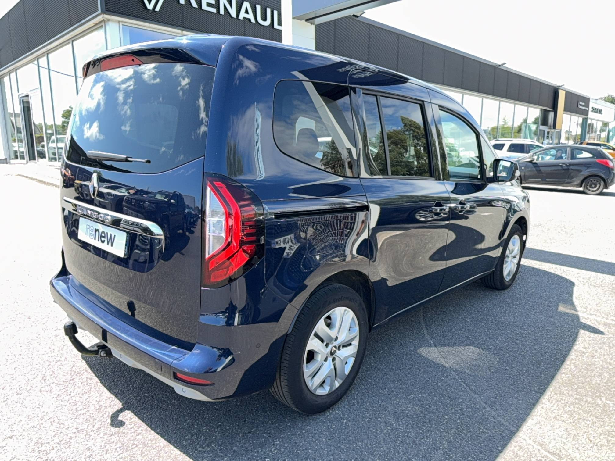 Vente en ligne Renault Kangoo  Blue dCi 95 au prix de 25 490 €