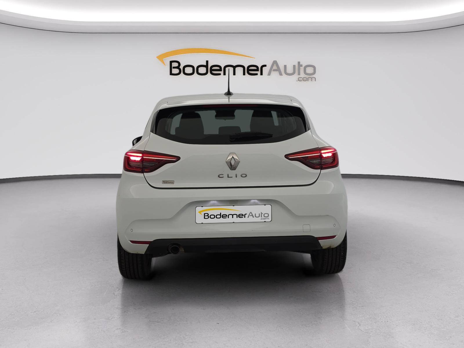 Vente en ligne Renault Clio 5 Clio TCe 90 - 21 au prix de 12 791 €