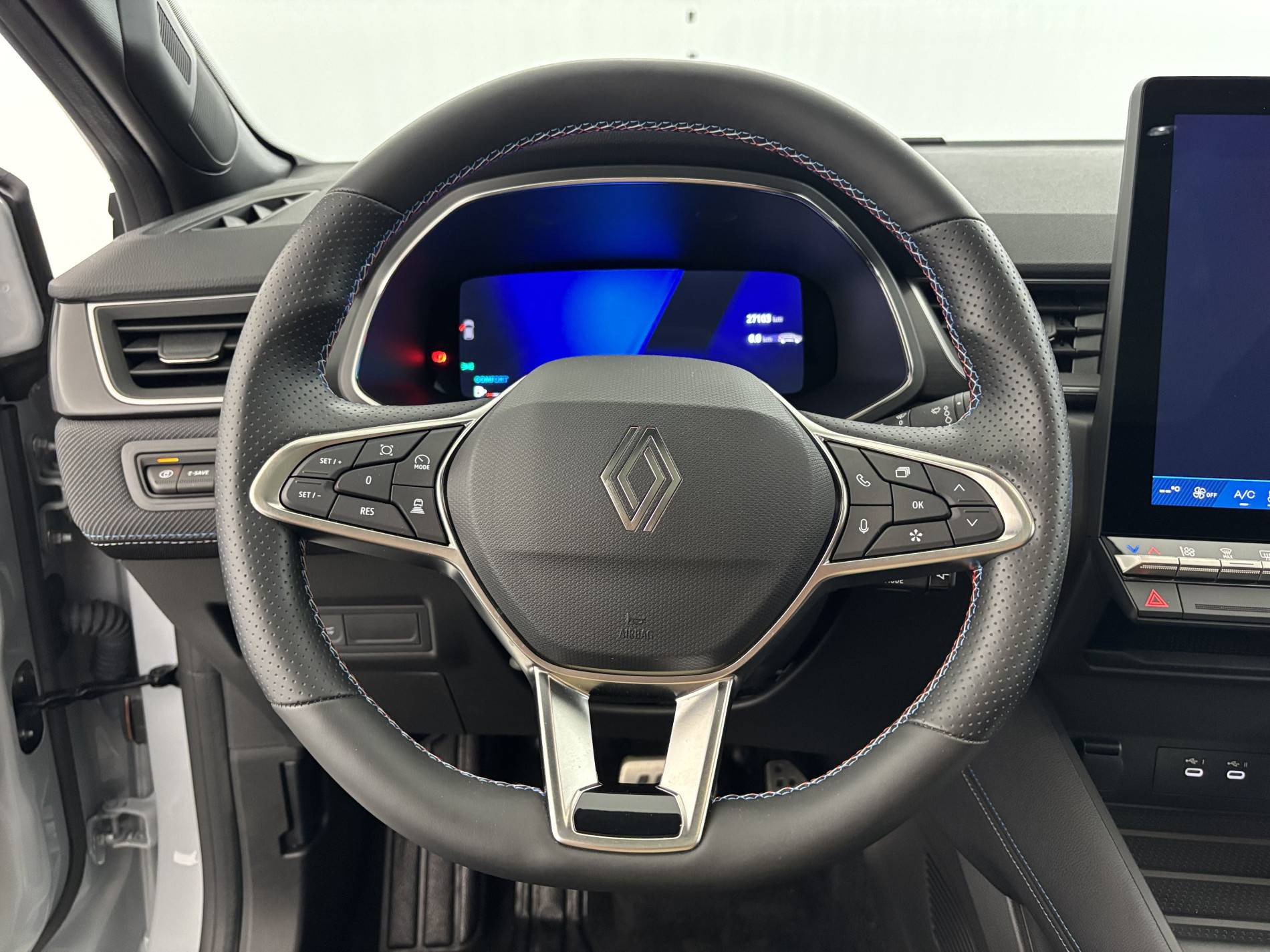 Vente en ligne Renault Symbioz  E-Tech full hybrid 145 au prix de 27 990 €