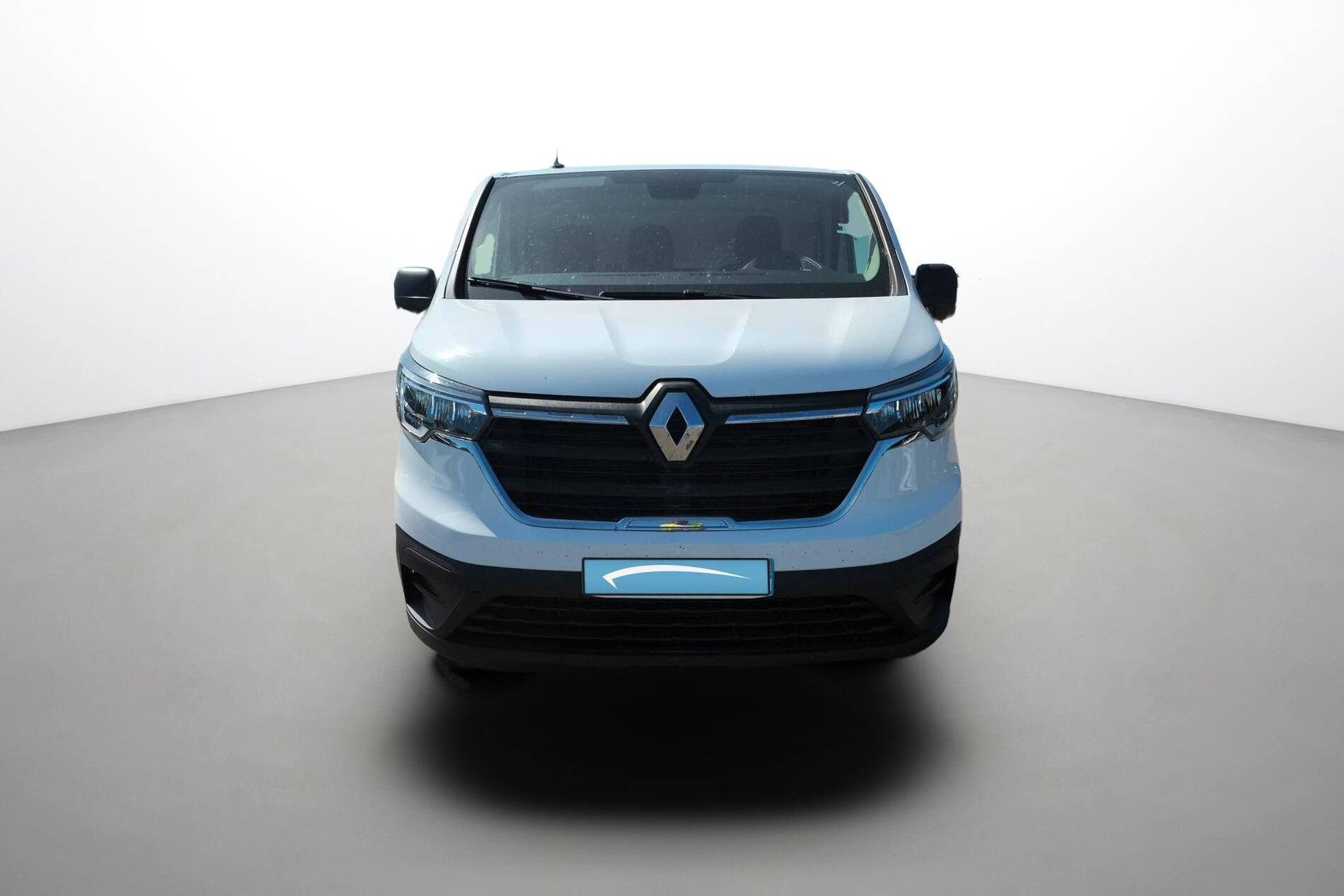 Vente en ligne Renault Trafic 3 Fourgon TRAFIC FGN L2H1 3000 KG BLUE DCI 130 au prix de 23 700 €