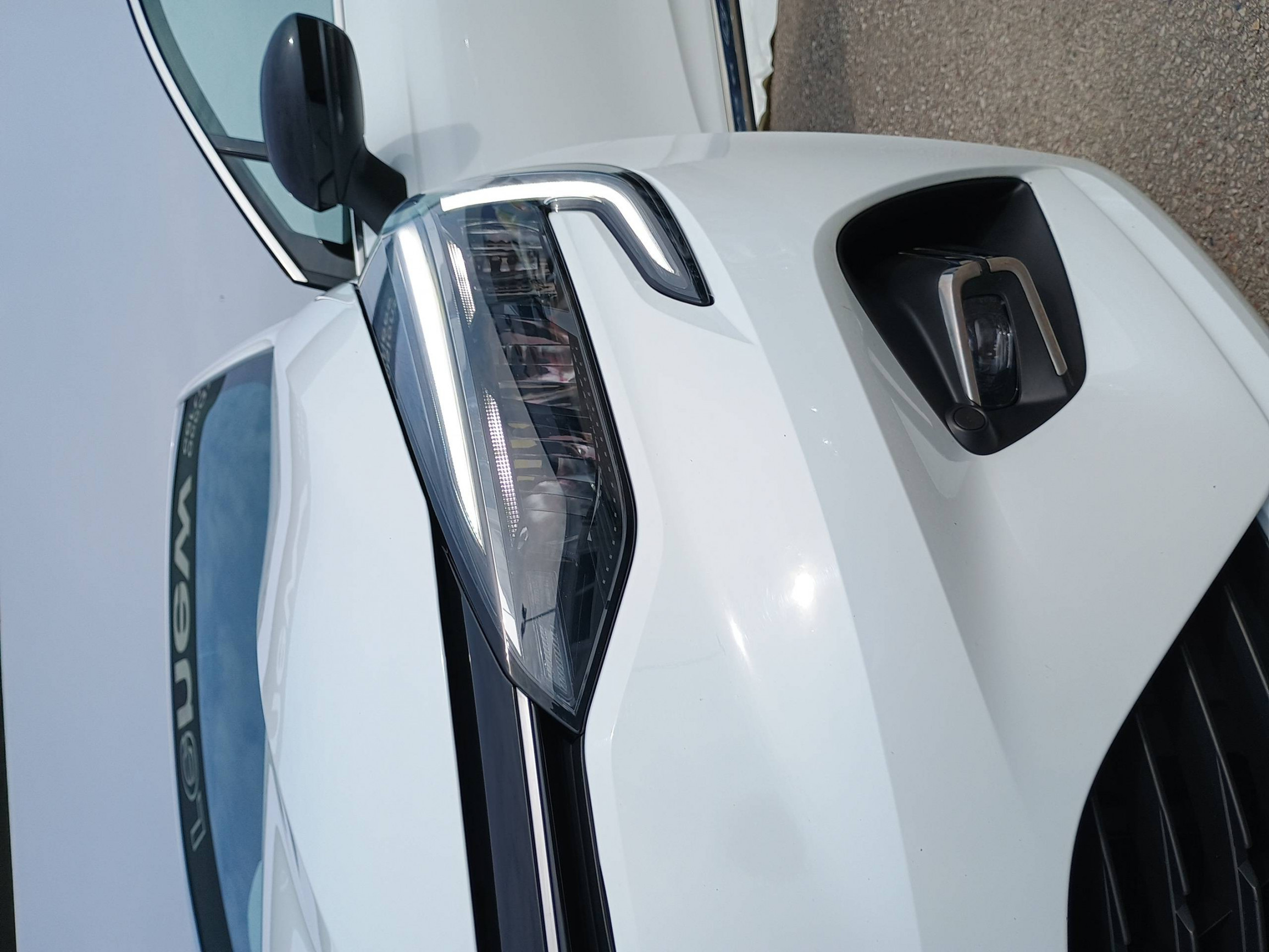 Vente en ligne Renault Clio 5 Clio E-Tech full hybrid 145 au prix de 16 990 €