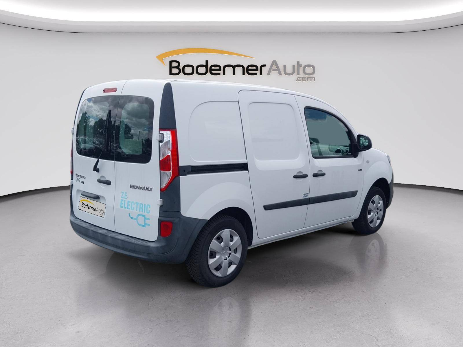 Vente en ligne Renault Kangoo Electrique KANGOO Z.E. 33 au prix de 14 990 €