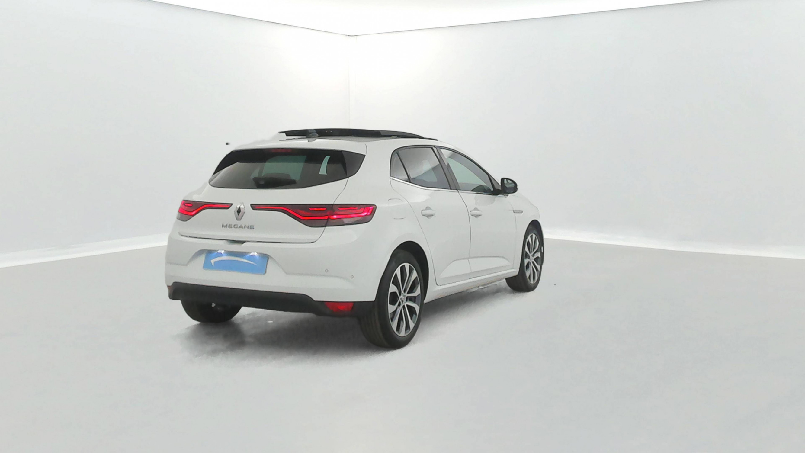 Vente en ligne Renault Megane 4  TCe 140 EDC au prix de 20 697 €