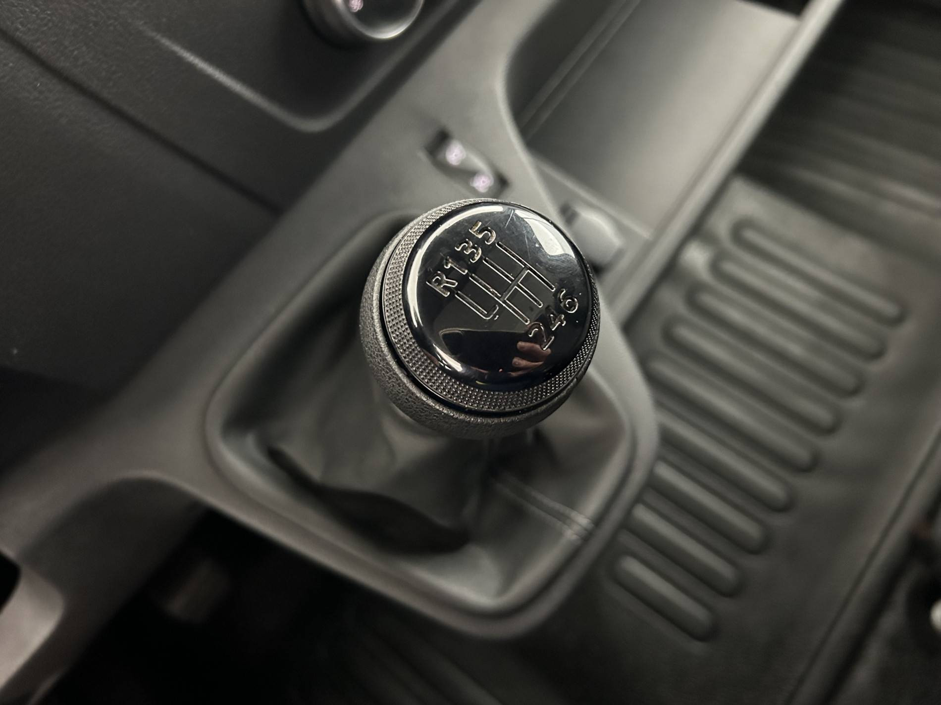 Vente en ligne Renault Master Fourgon MASTER FGN TRAC F3500 L2H2 BLUE DCI 135 au prix de 23 880 €